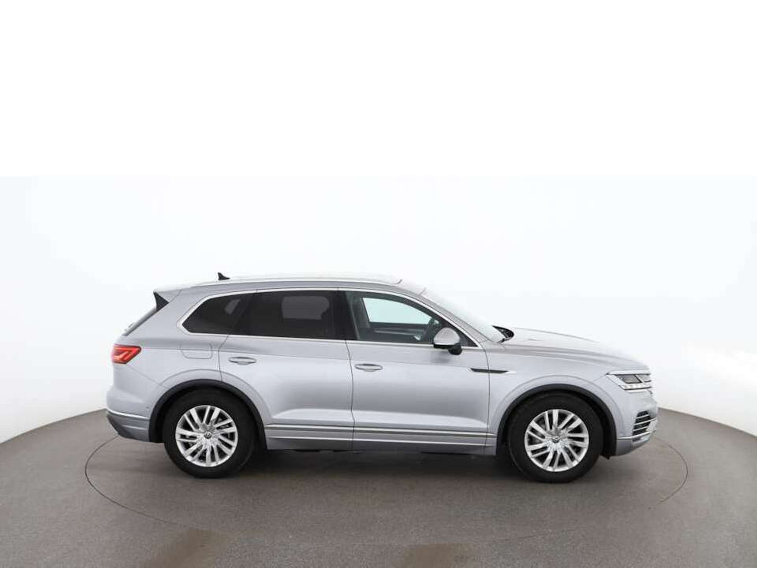 Volkswagen - Touareg