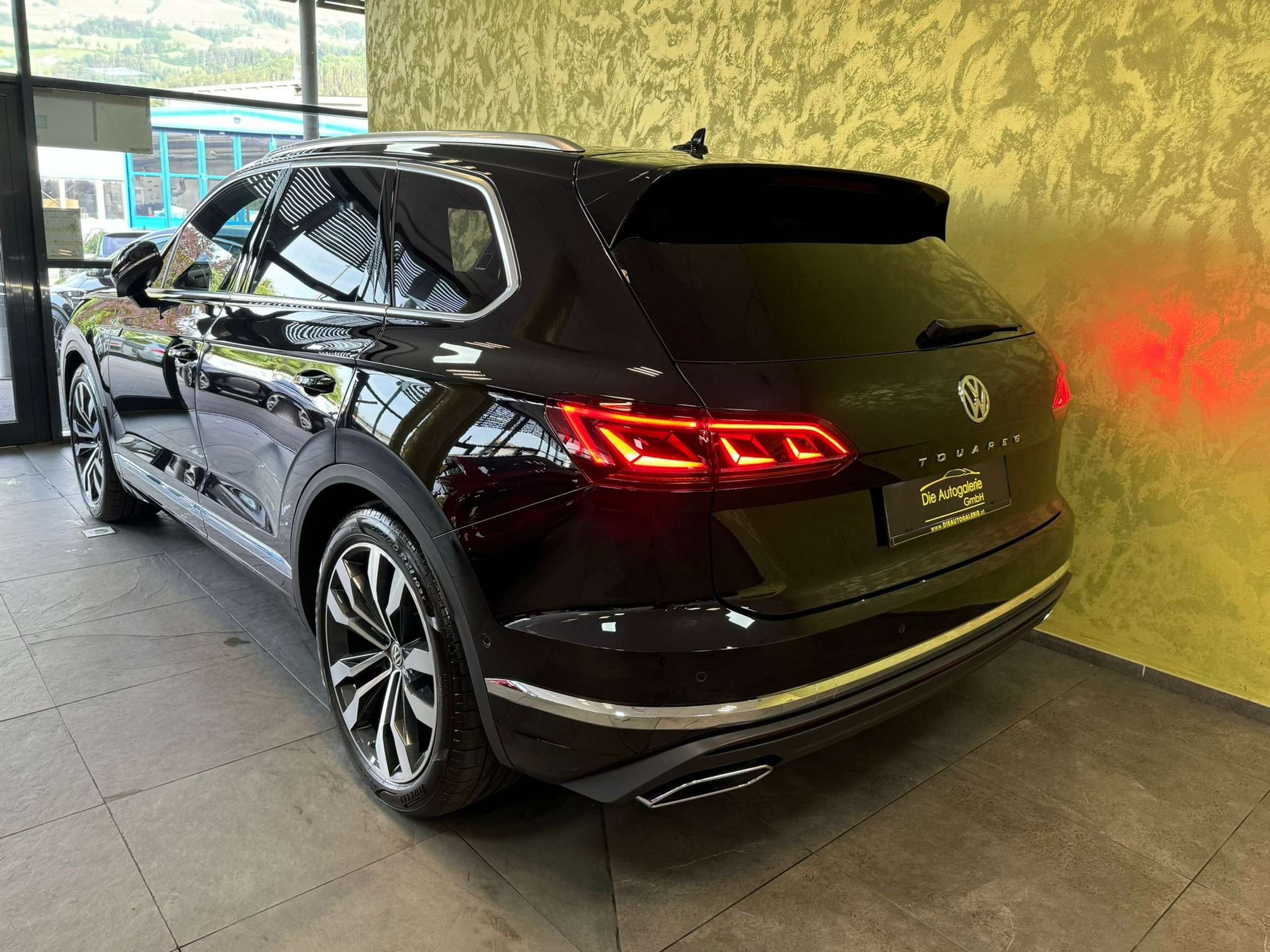 Volkswagen - Touareg