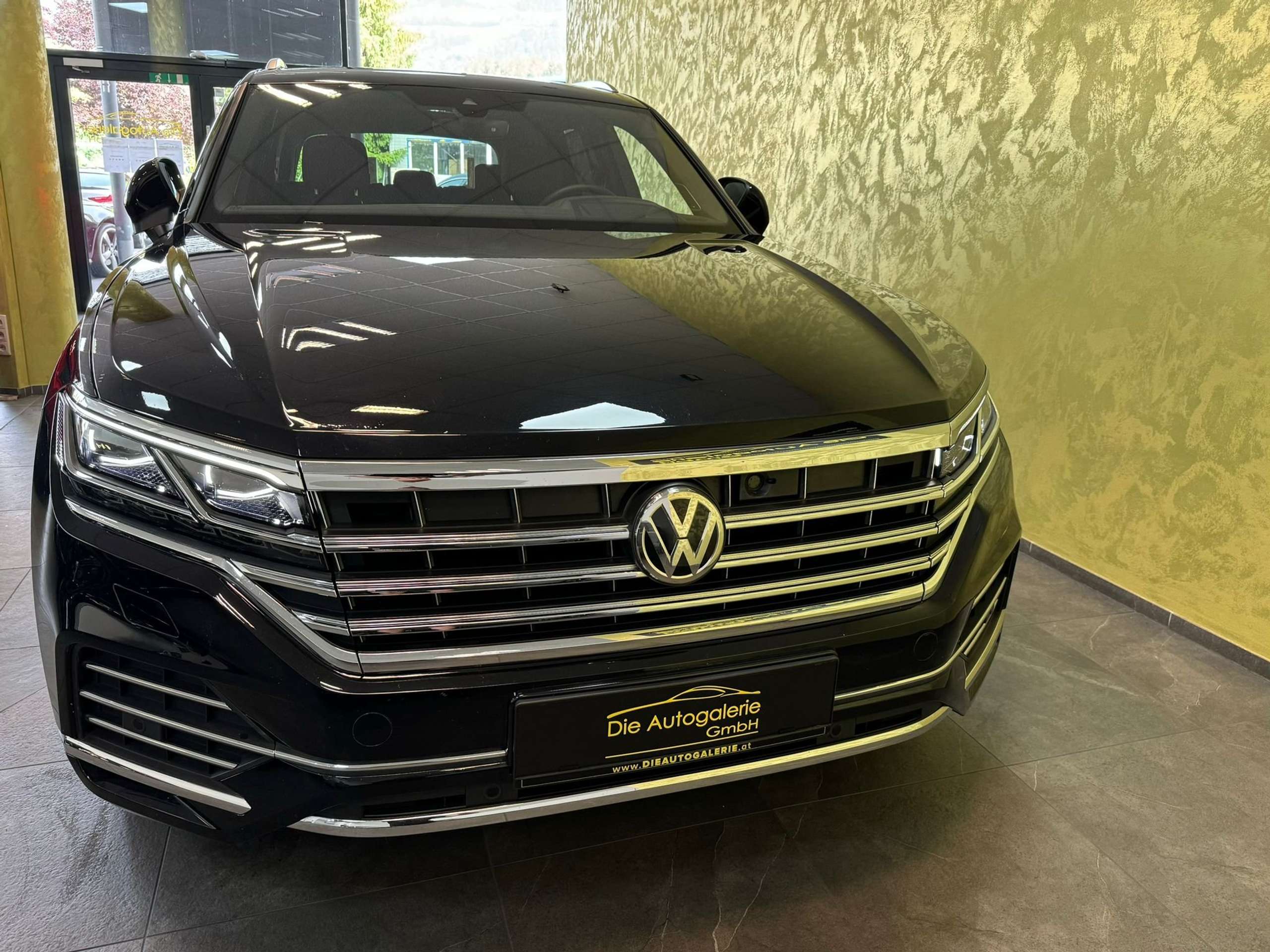 Volkswagen - Touareg