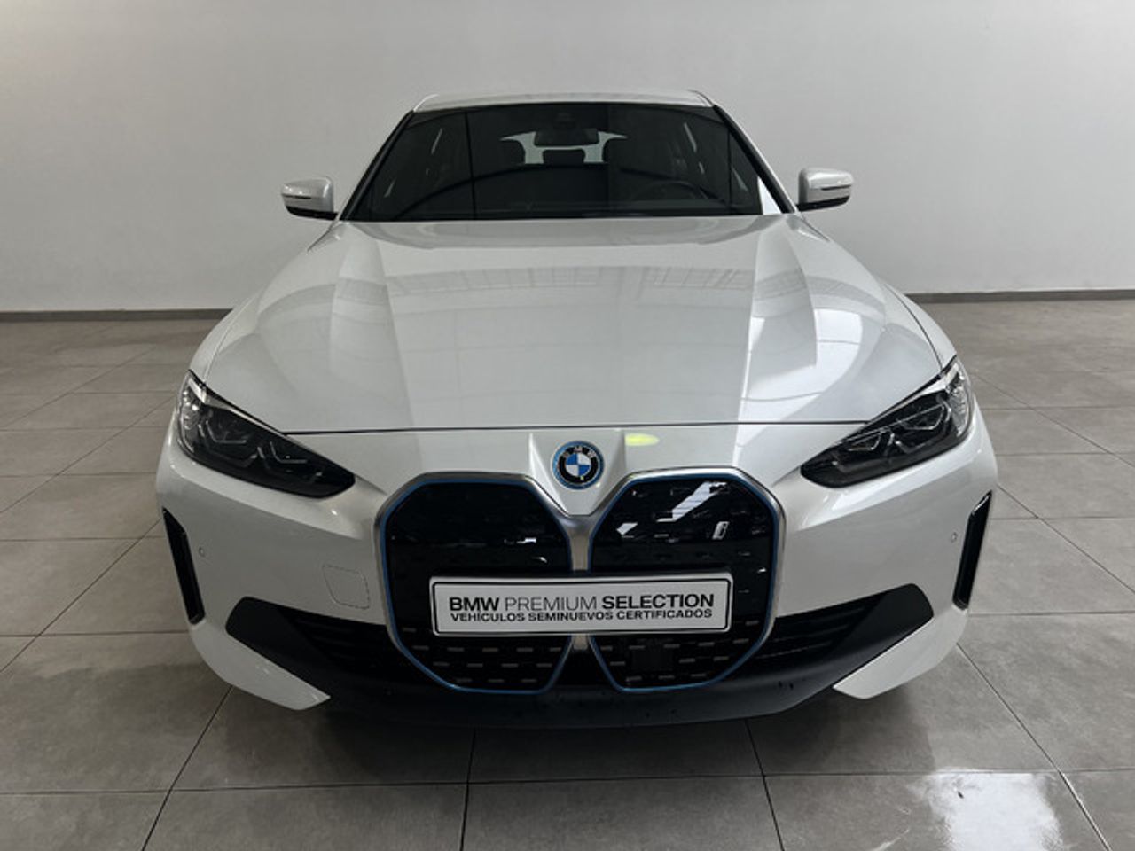 BMW - i4