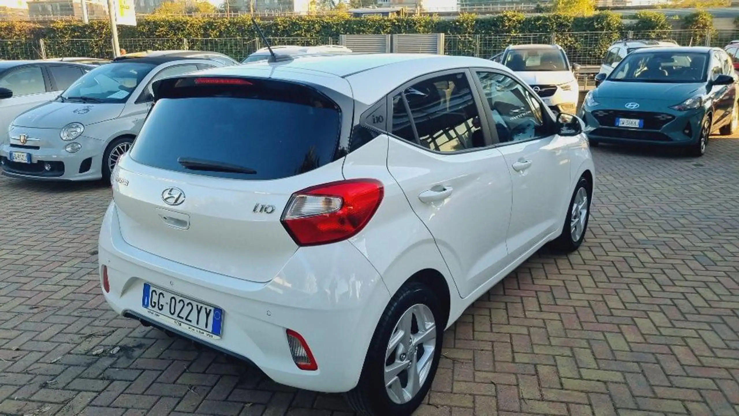 Hyundai - i10