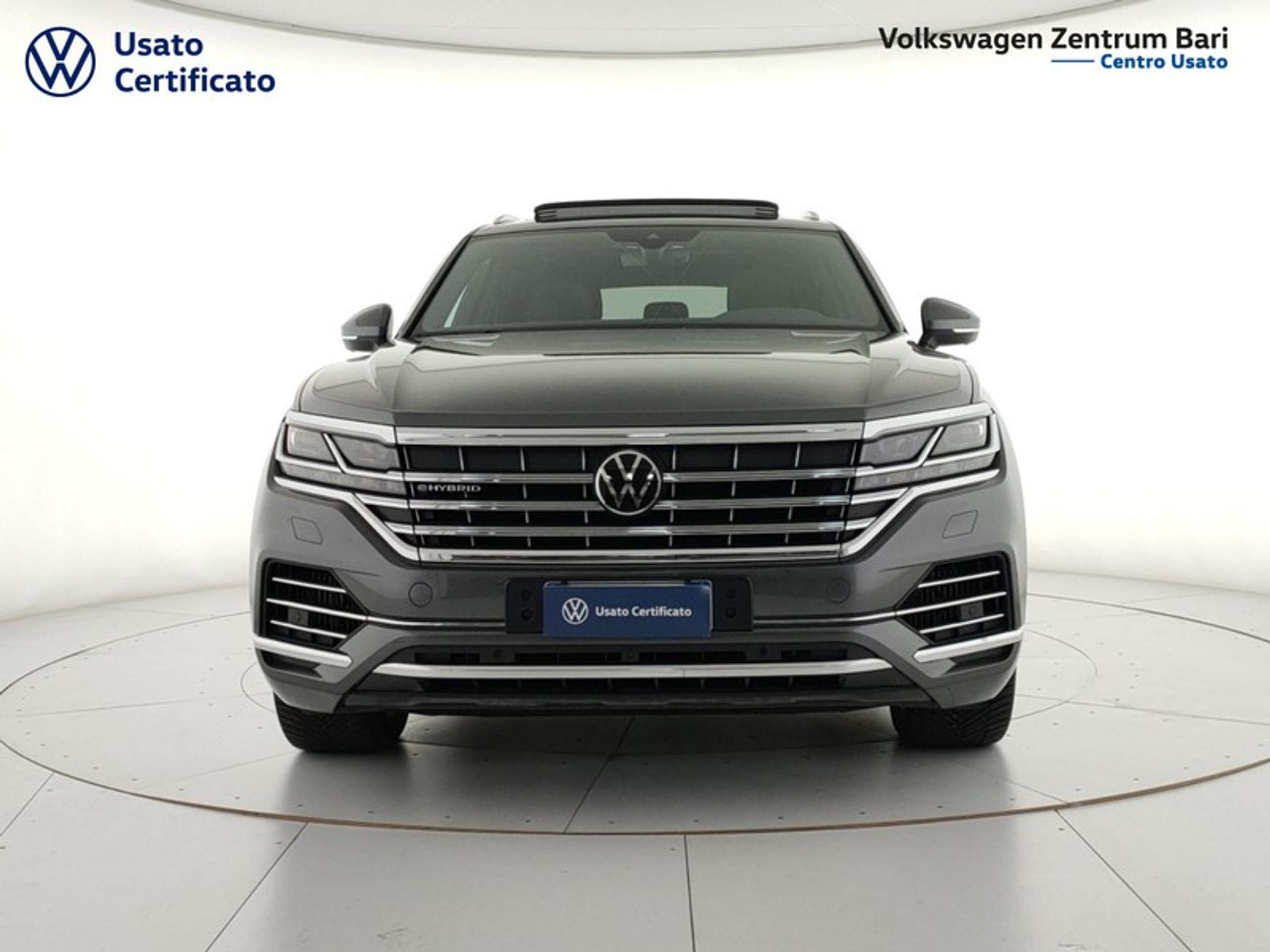 Volkswagen - Touareg