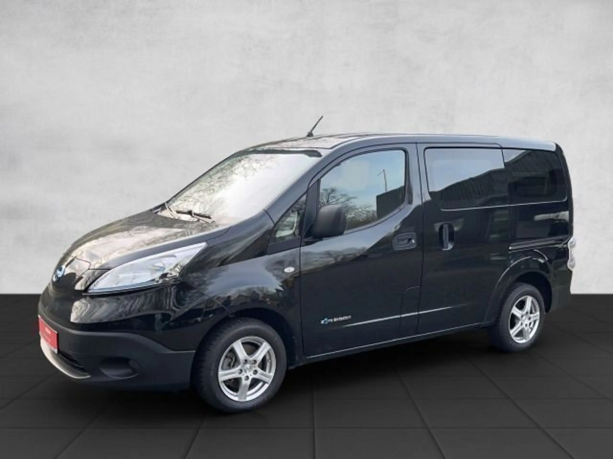 Nissan - NV200