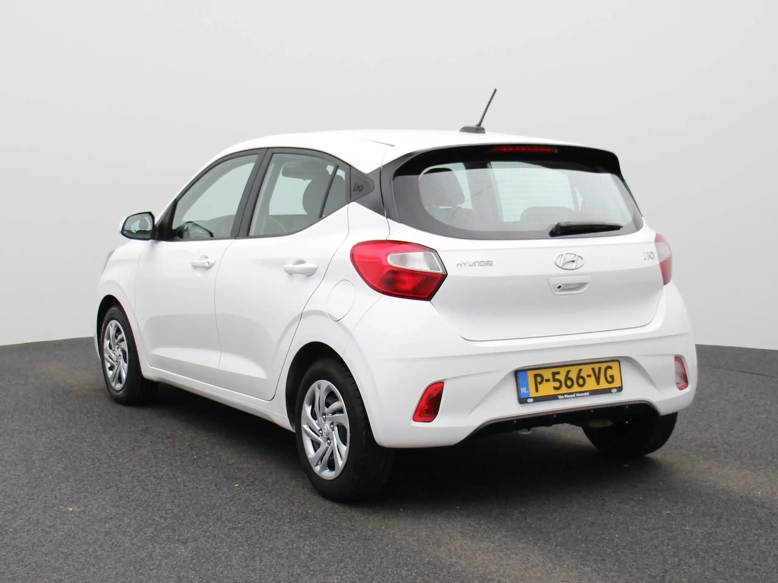 Hyundai - i10