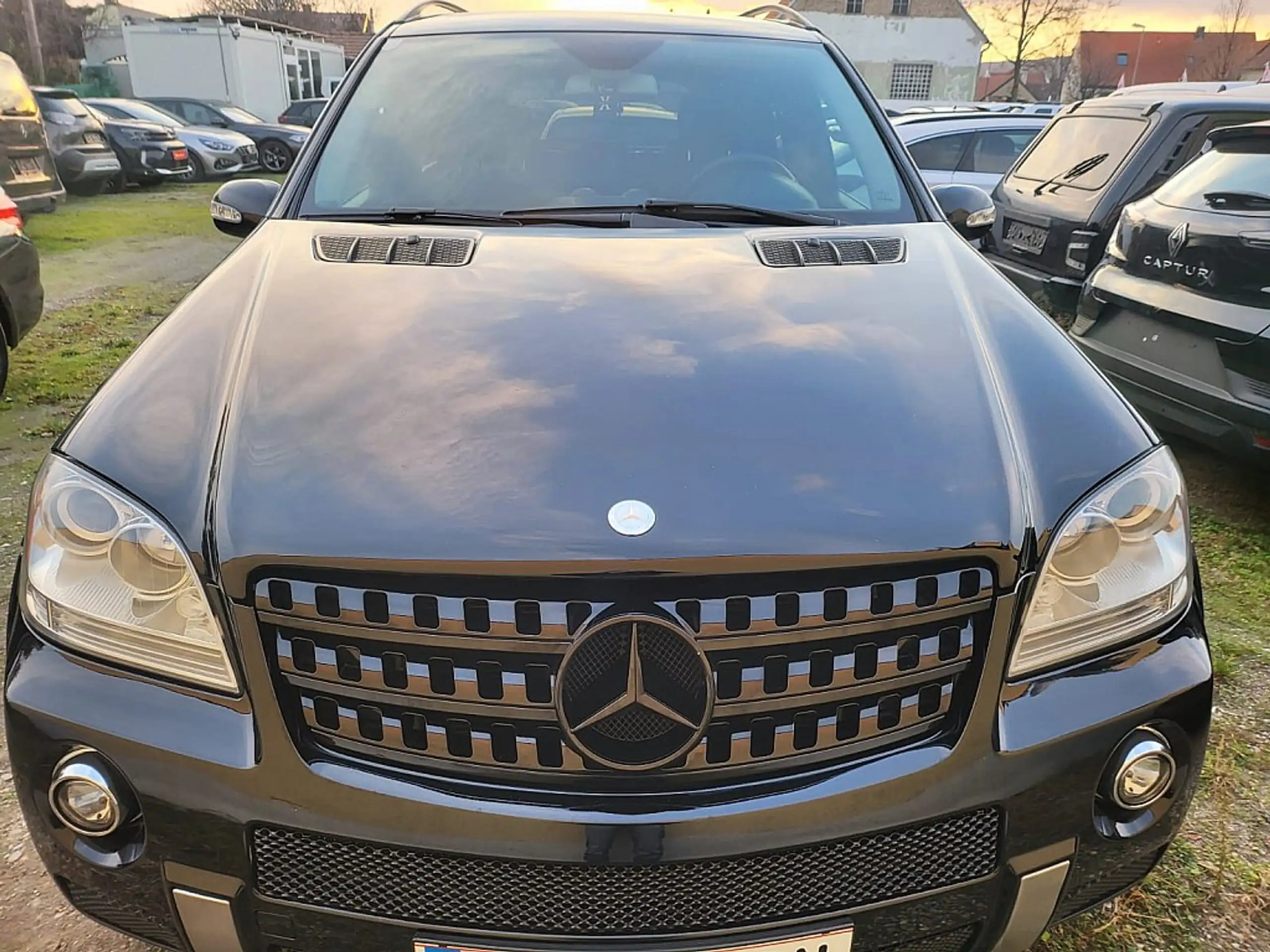 Mercedes-Benz - ML 350