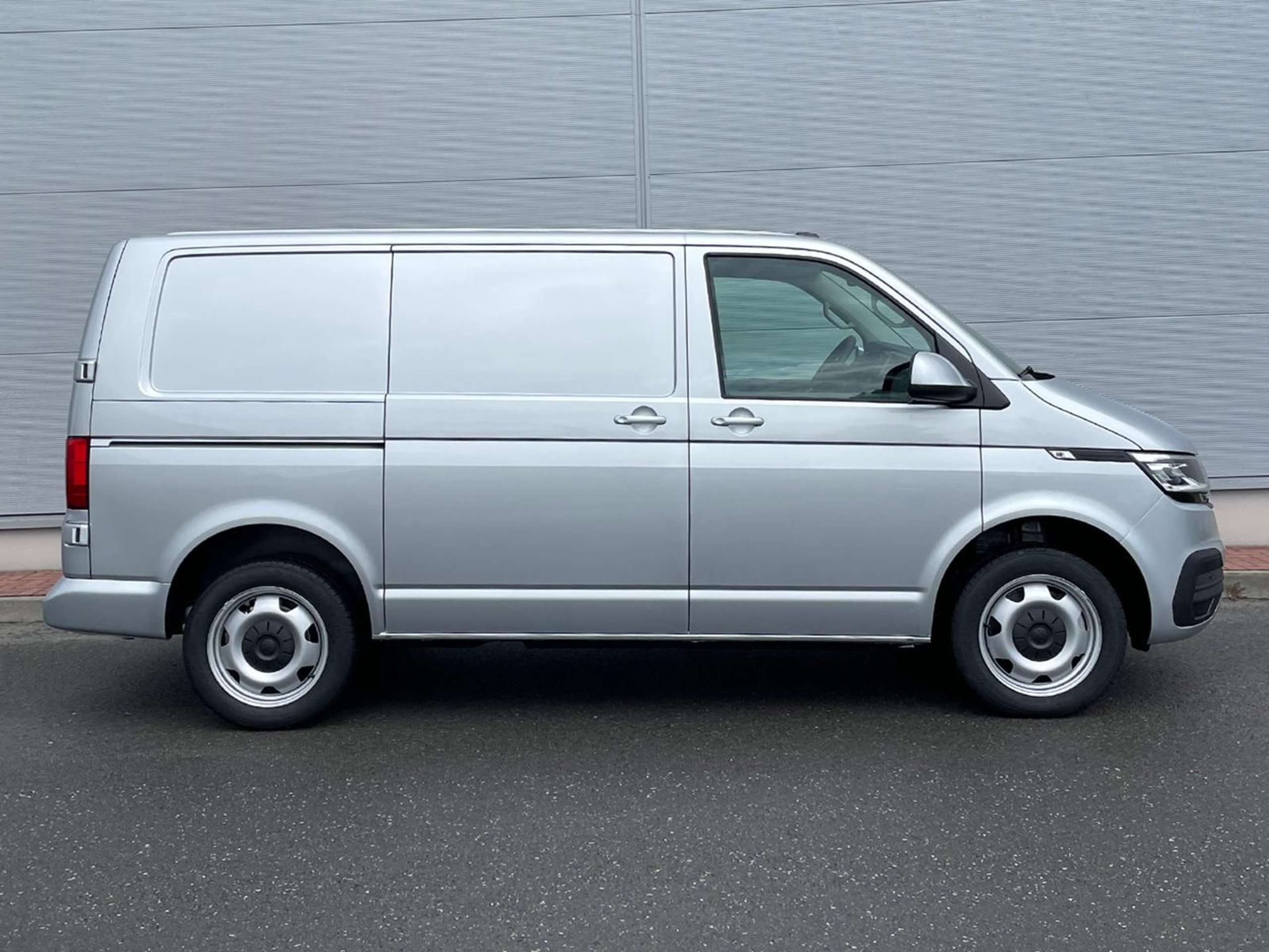 Volkswagen - T6 Transporter