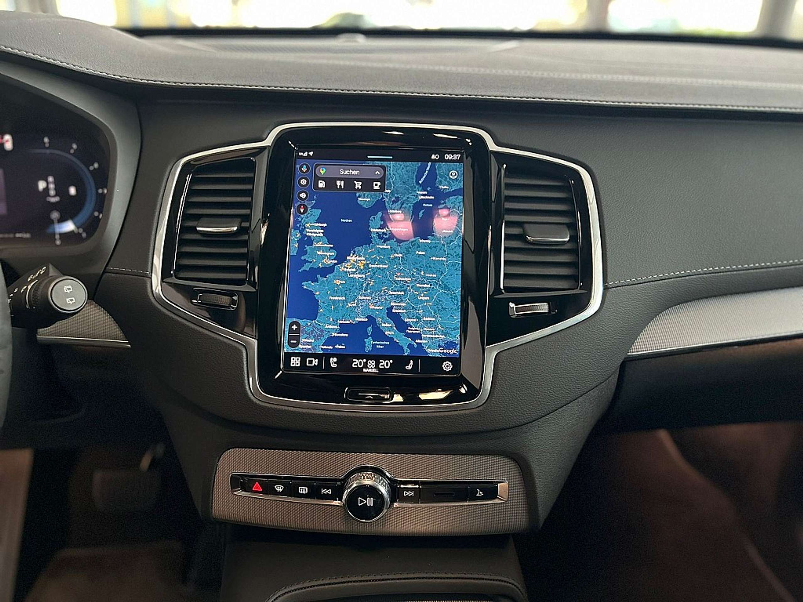 Volvo - XC90