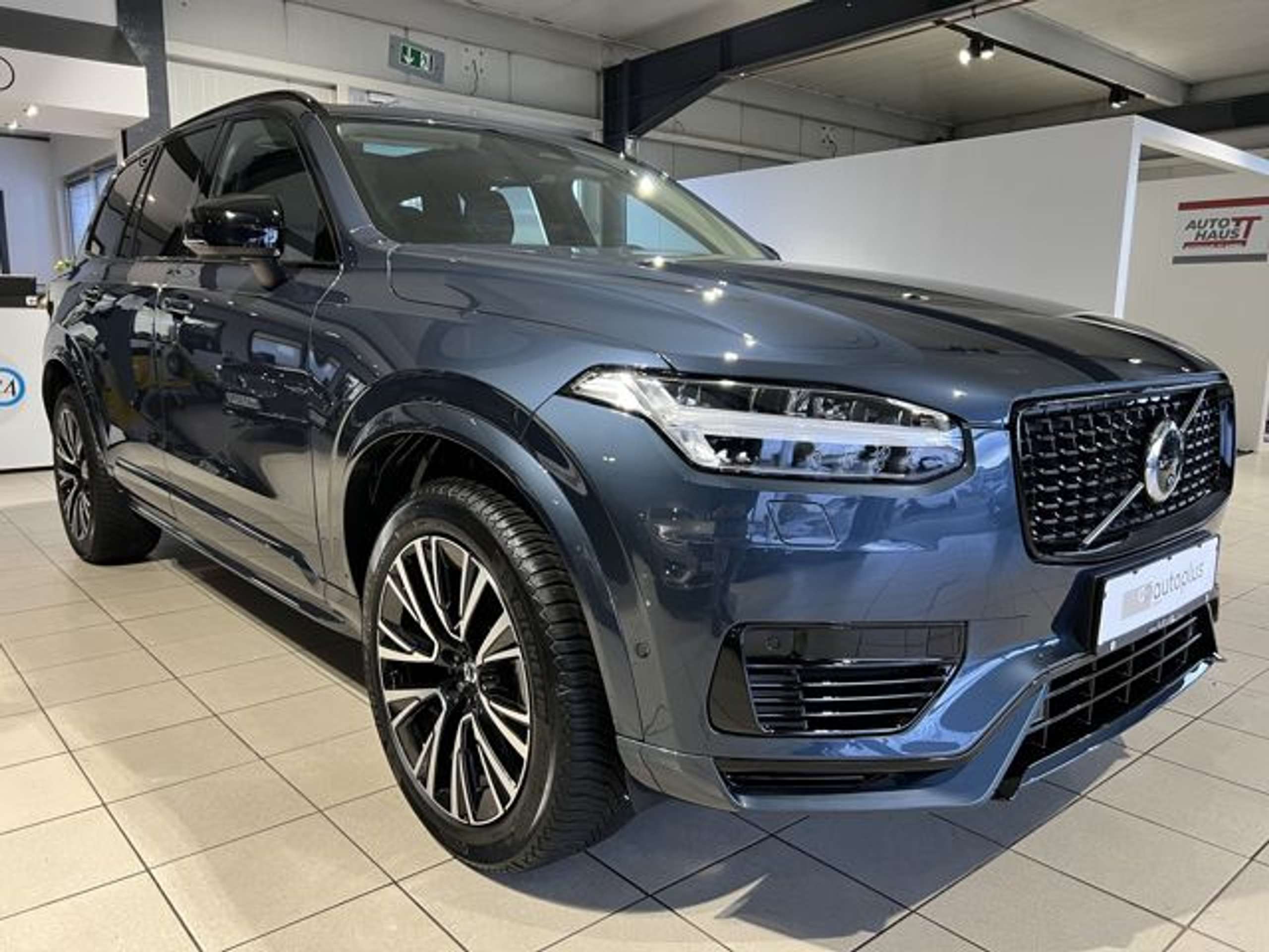 Volvo - XC90