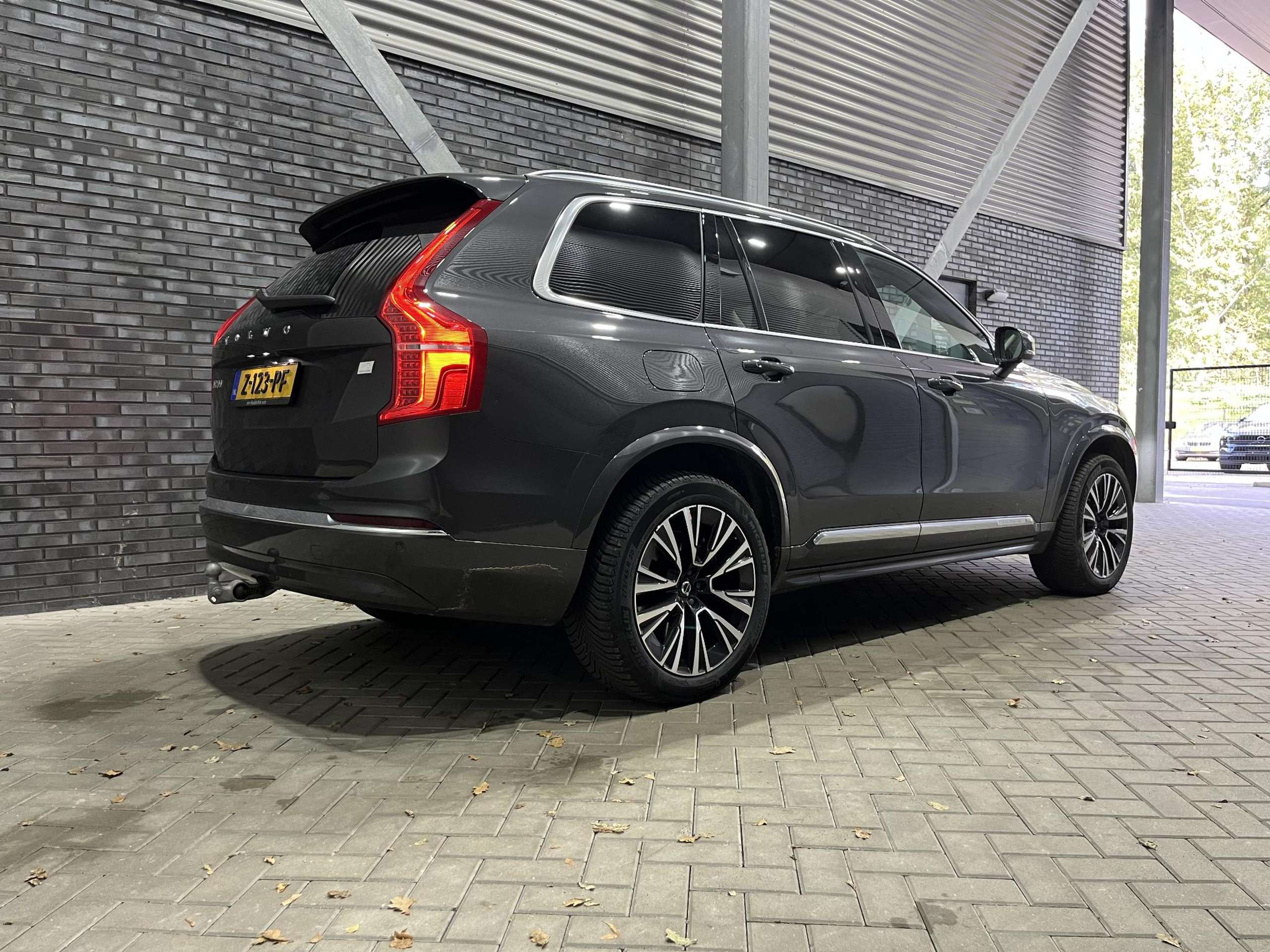 Volvo - XC90