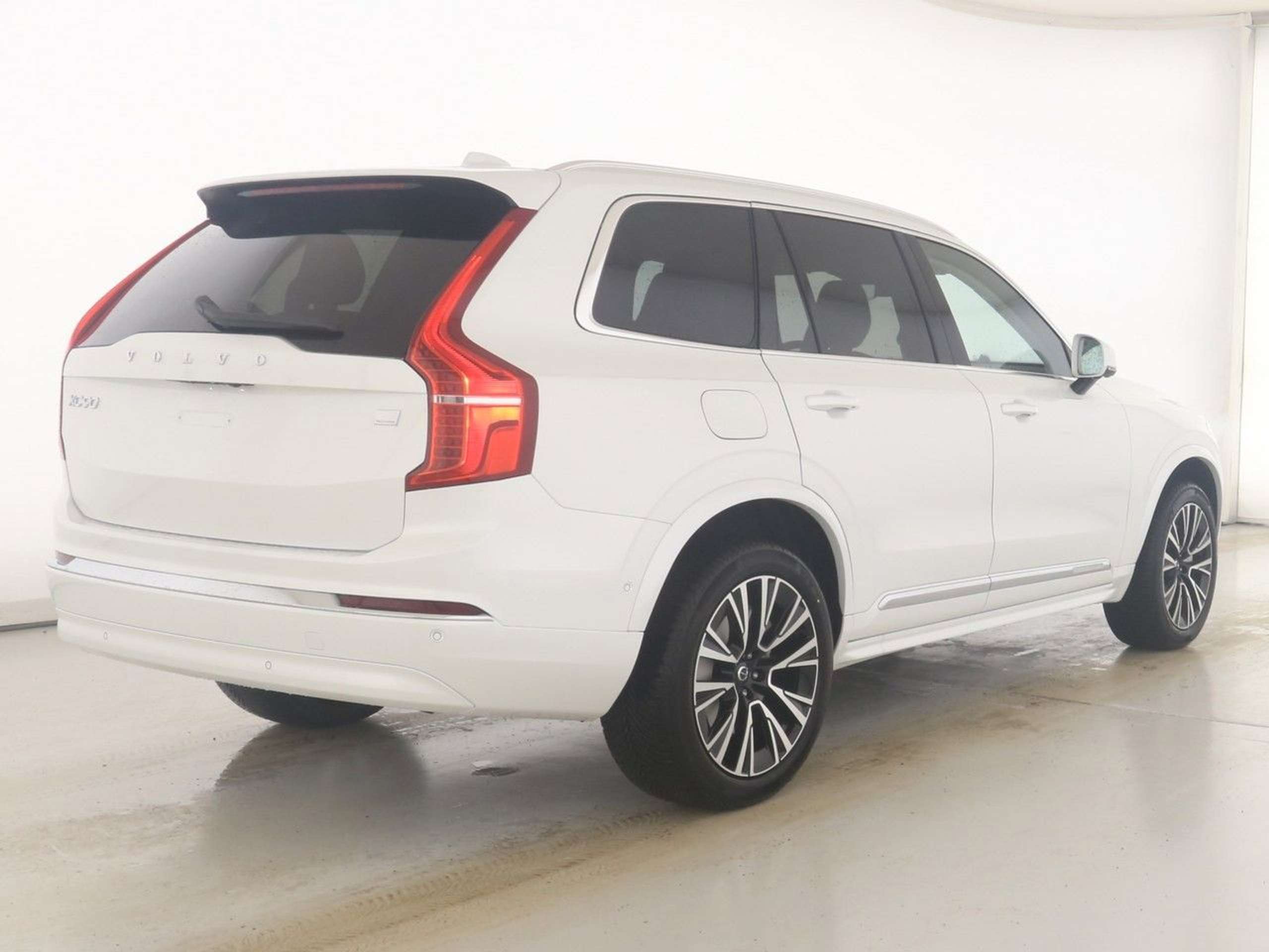 Volvo - XC90