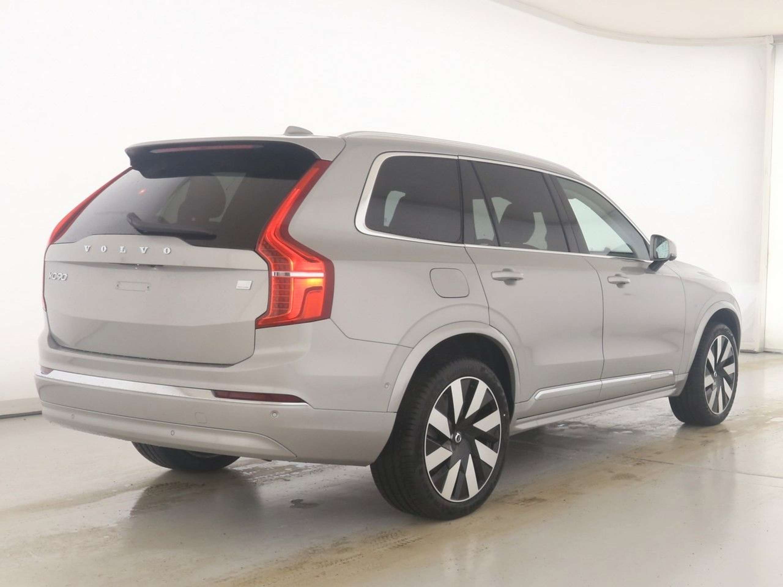 Volvo - XC90