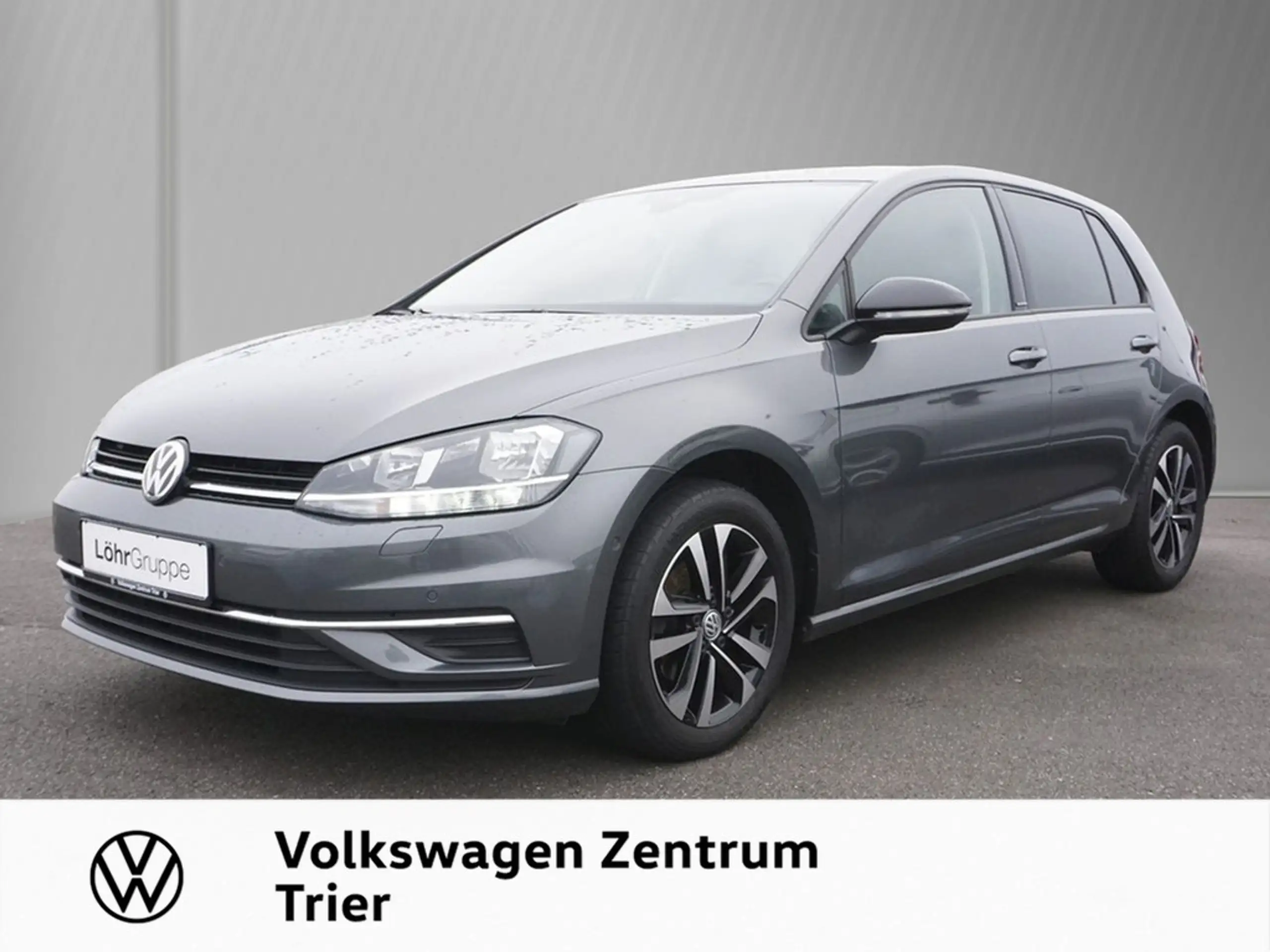 Volkswagen - Golf