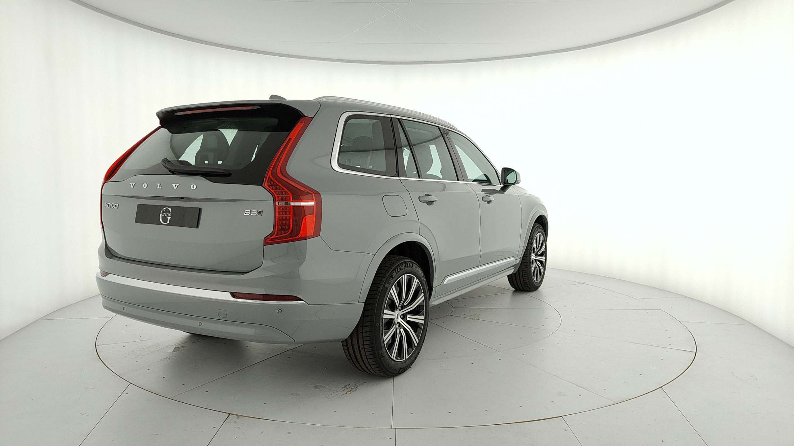 Volvo - XC90