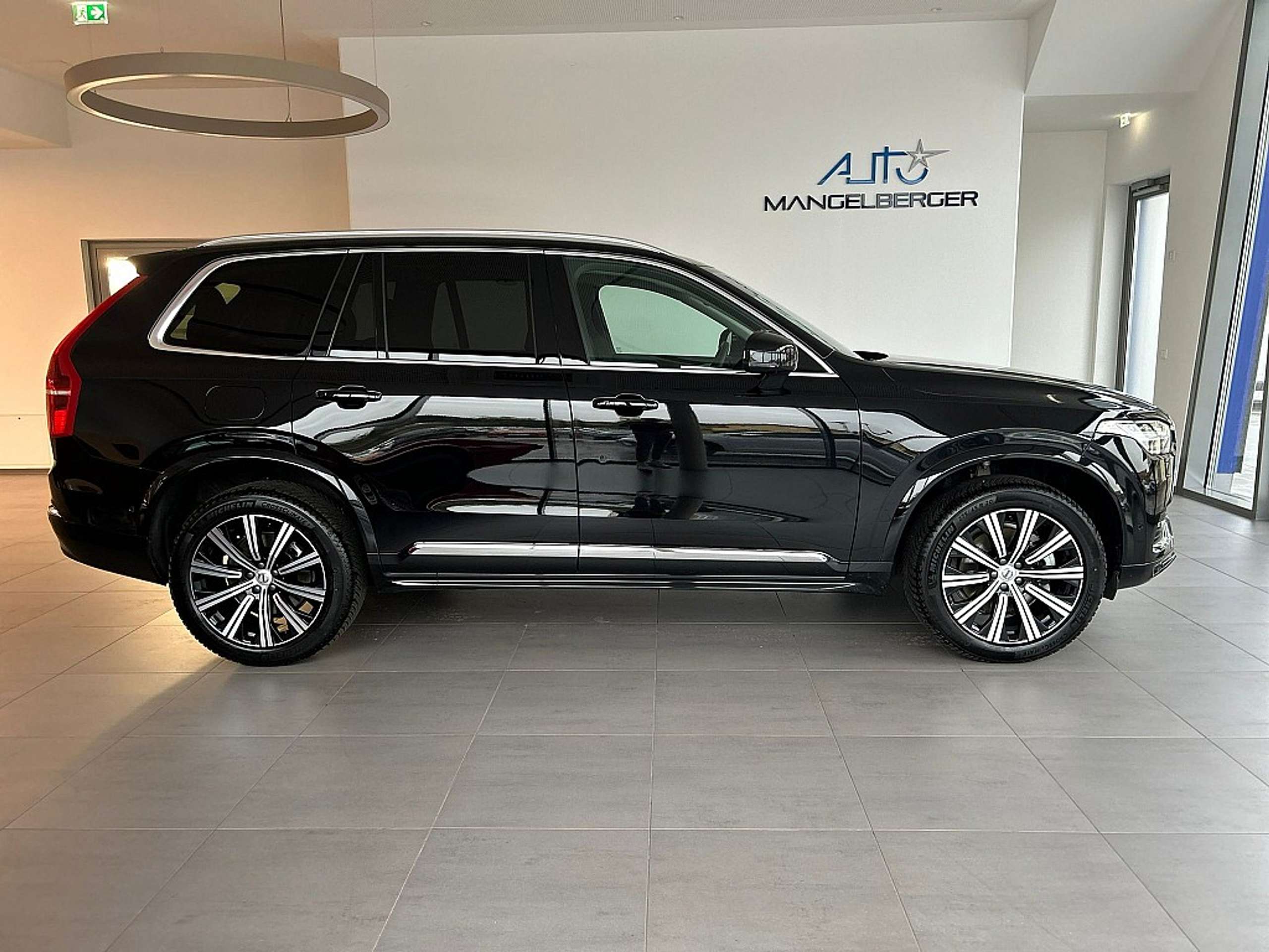 Volvo - XC90