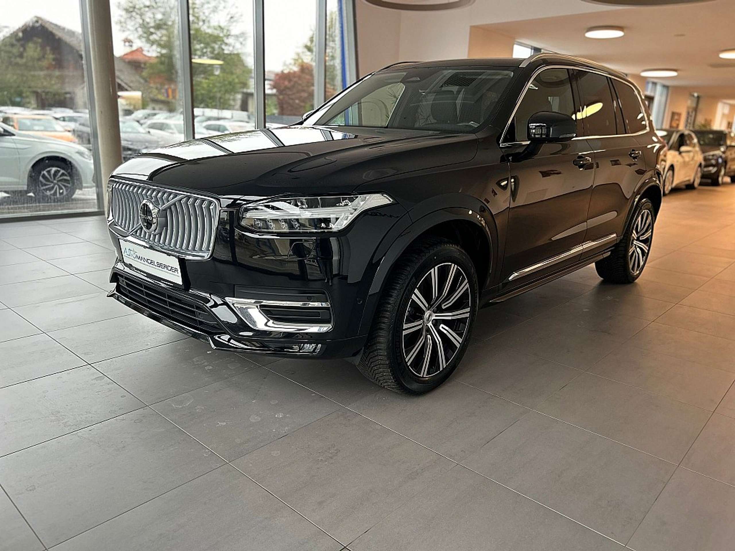 Volvo - XC90