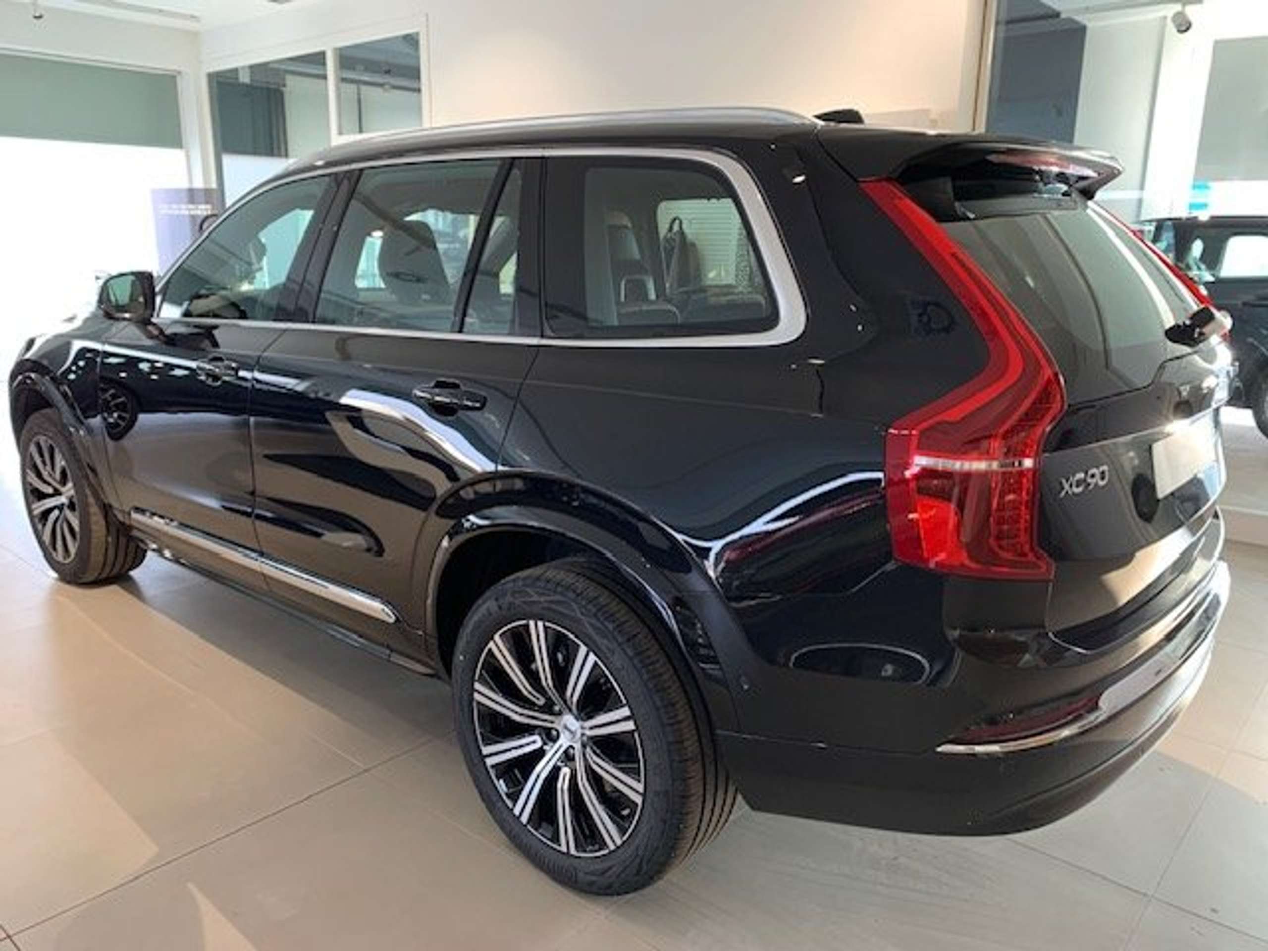 Volvo - XC90