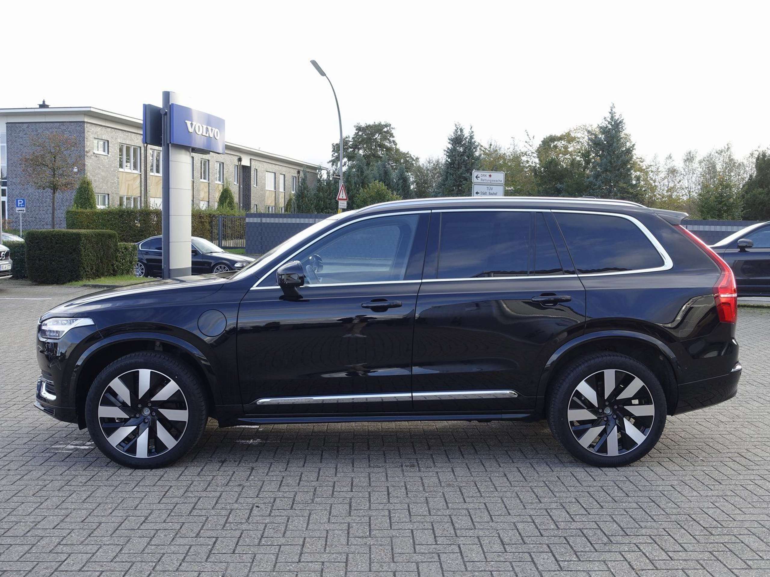 Volvo - XC90