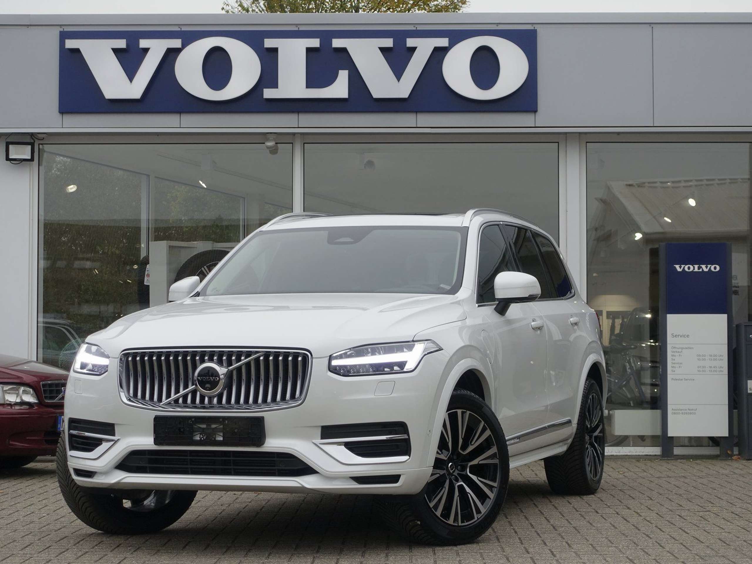 Volvo - XC90