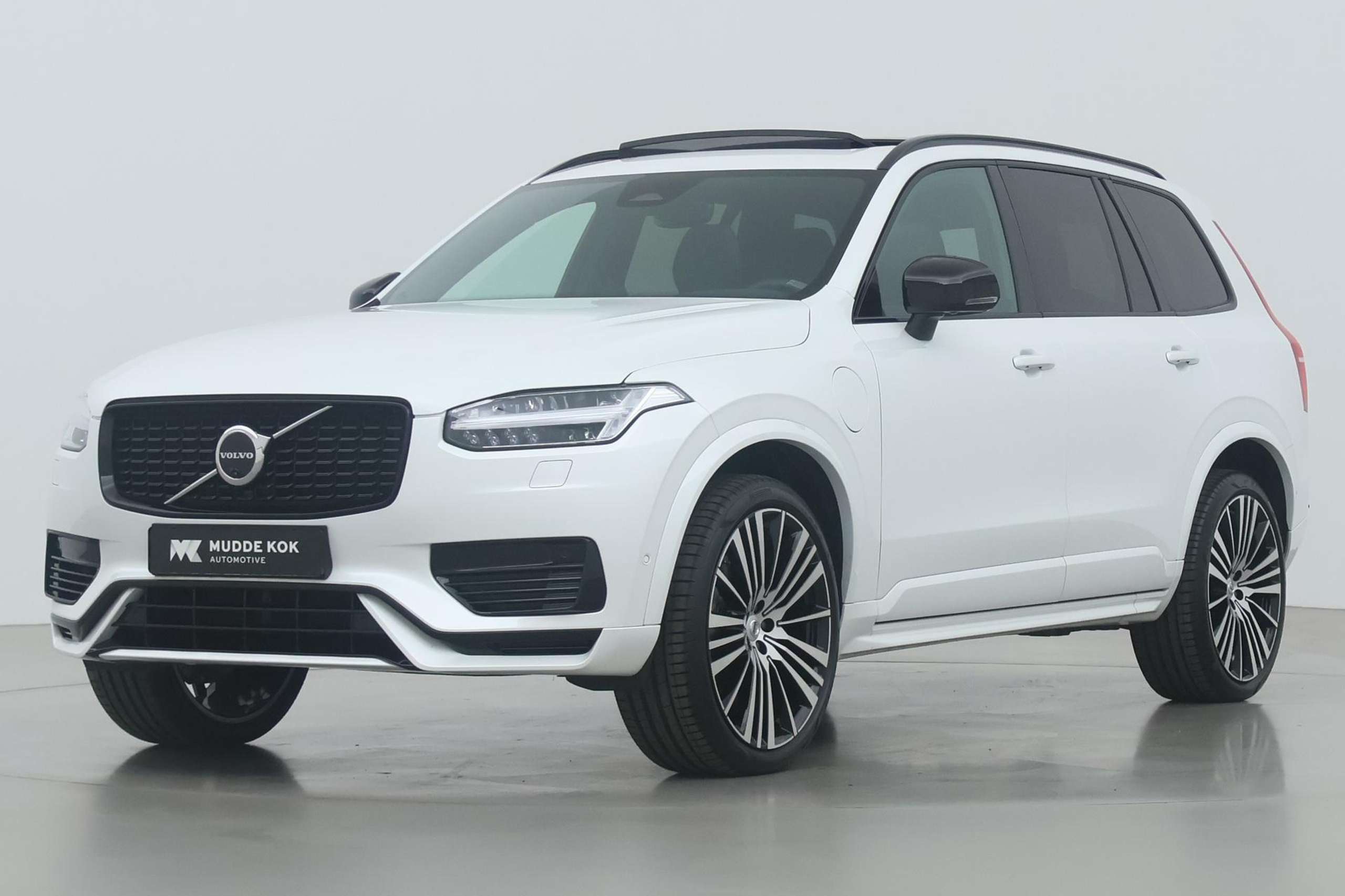 Volvo - XC90