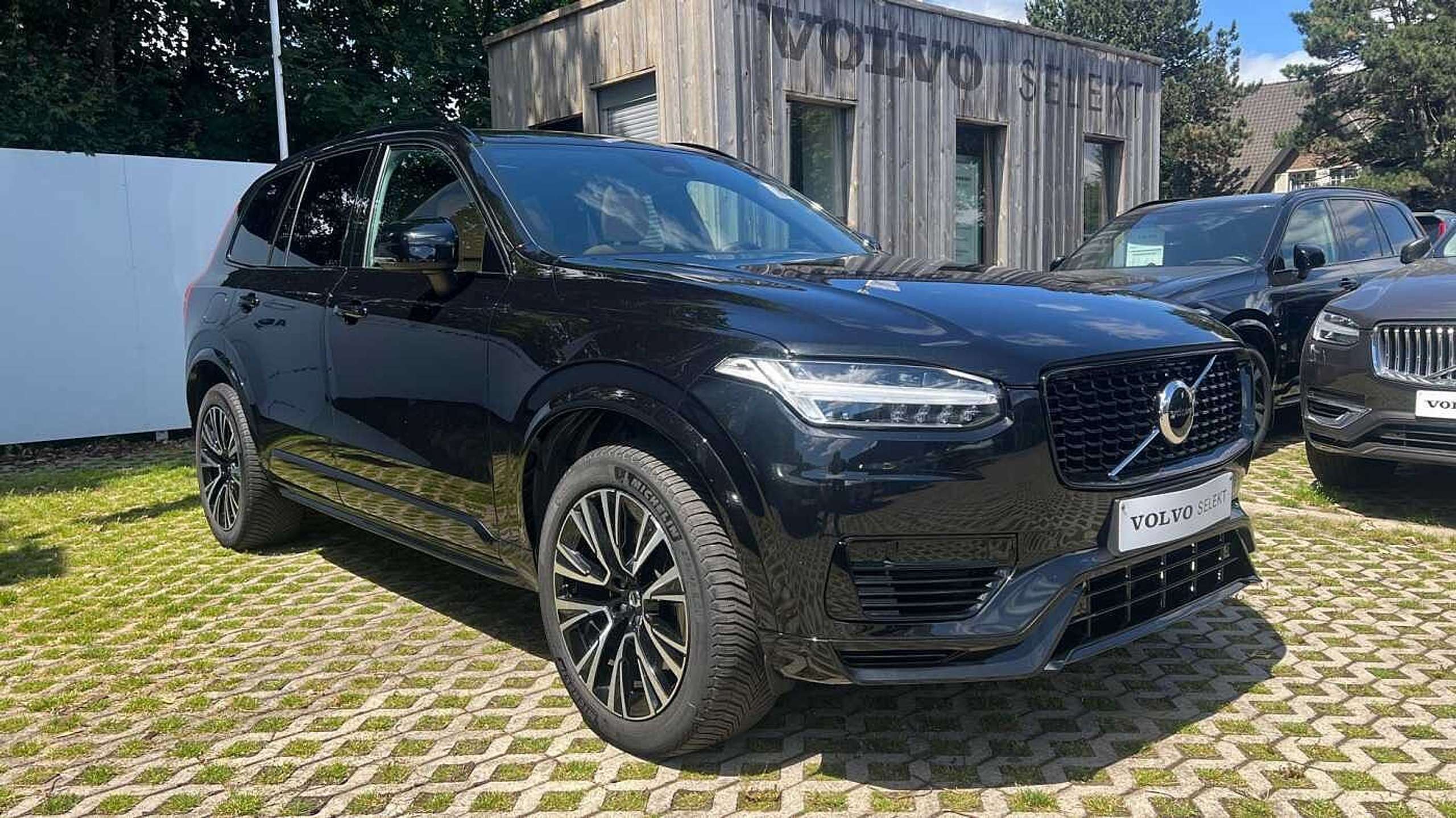 Volvo - XC90