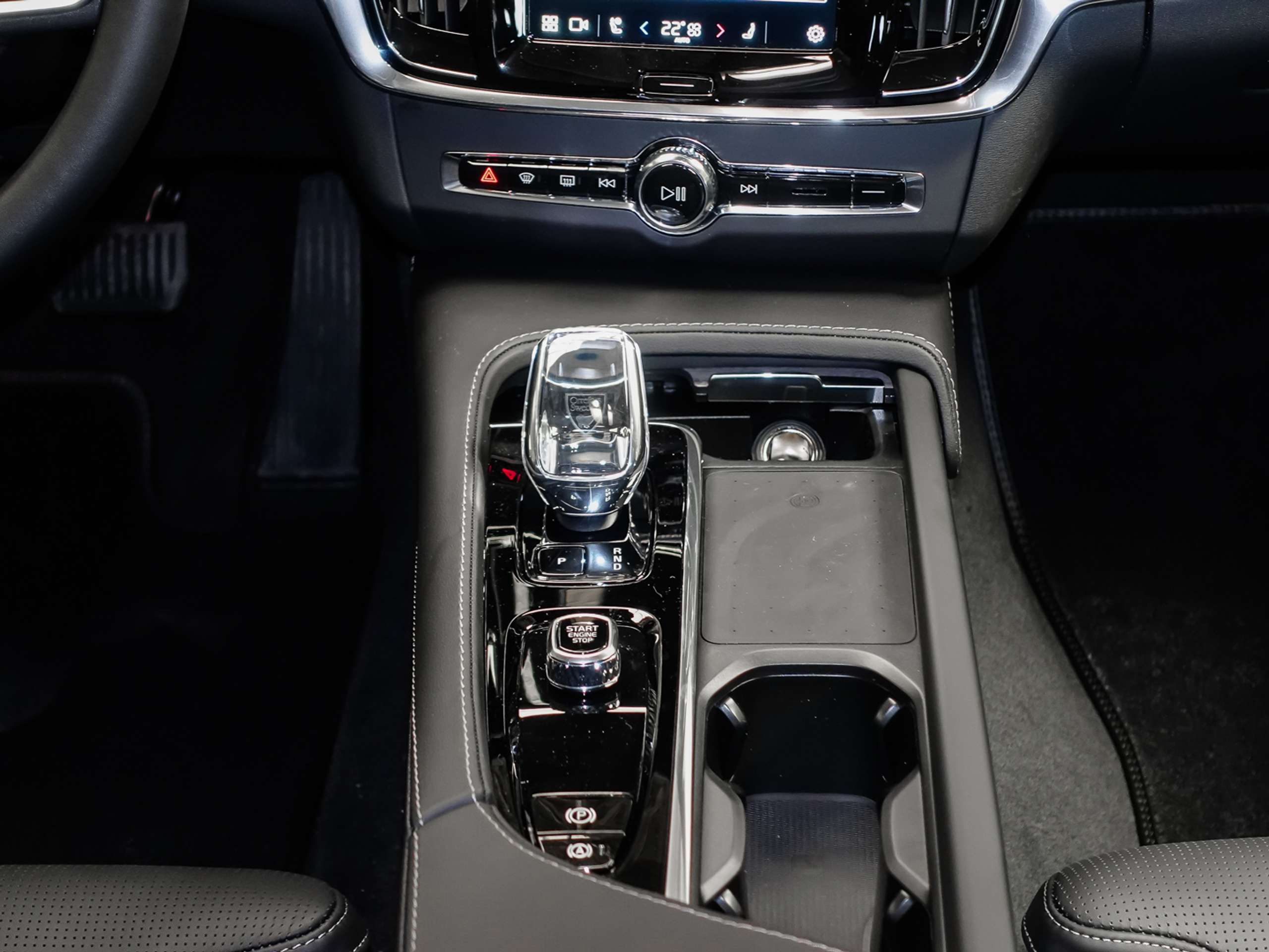 Volvo - V90