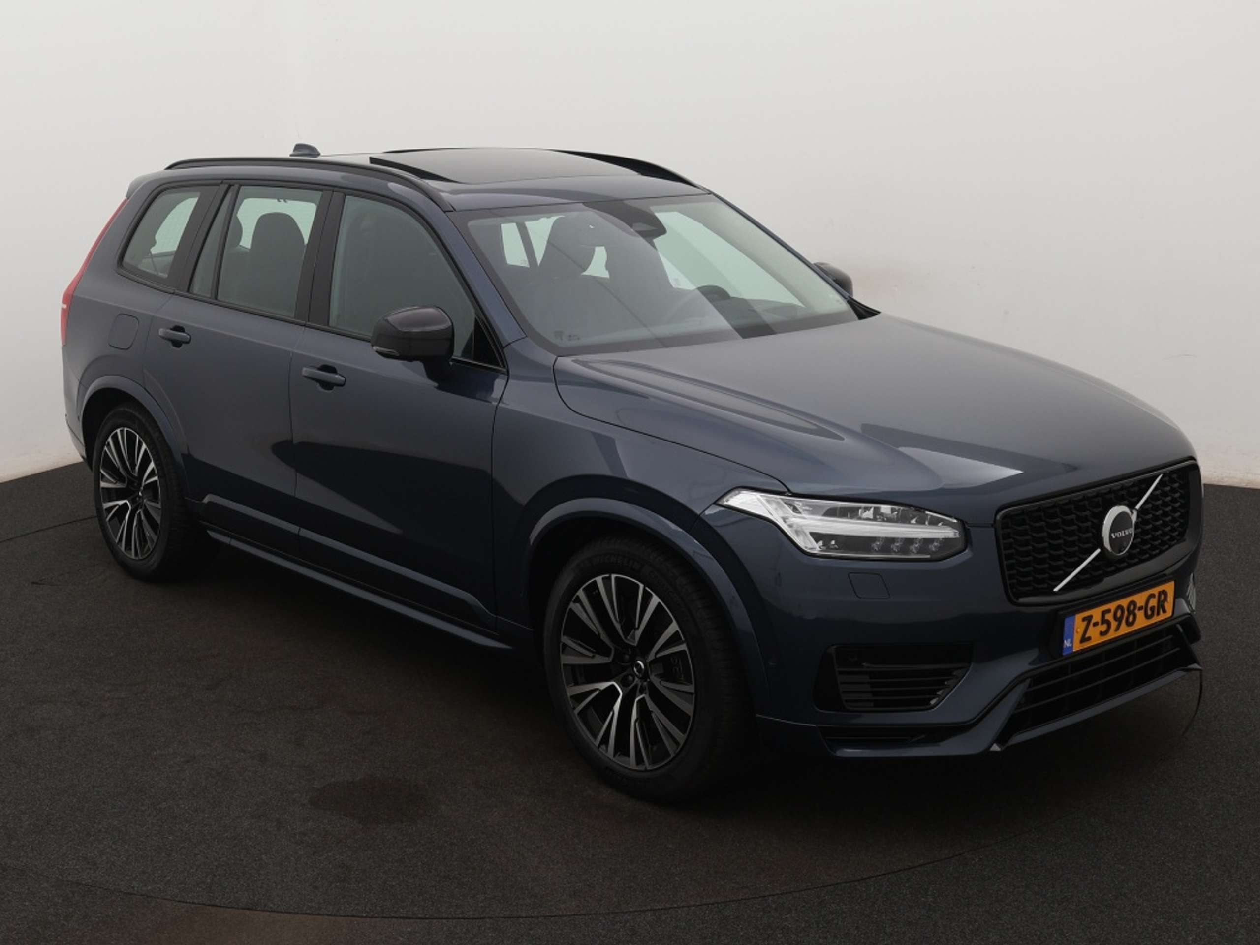 Volvo - XC90