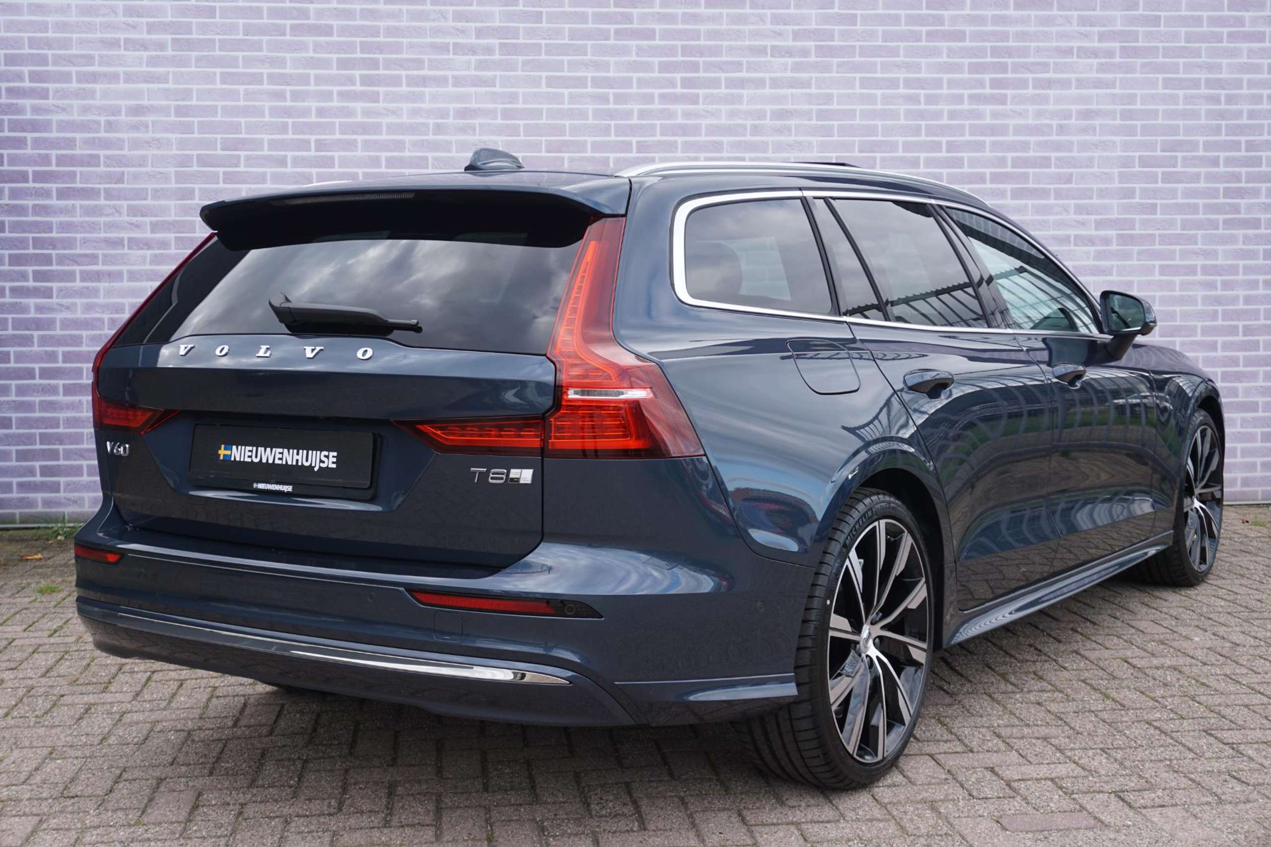 Volvo - V60