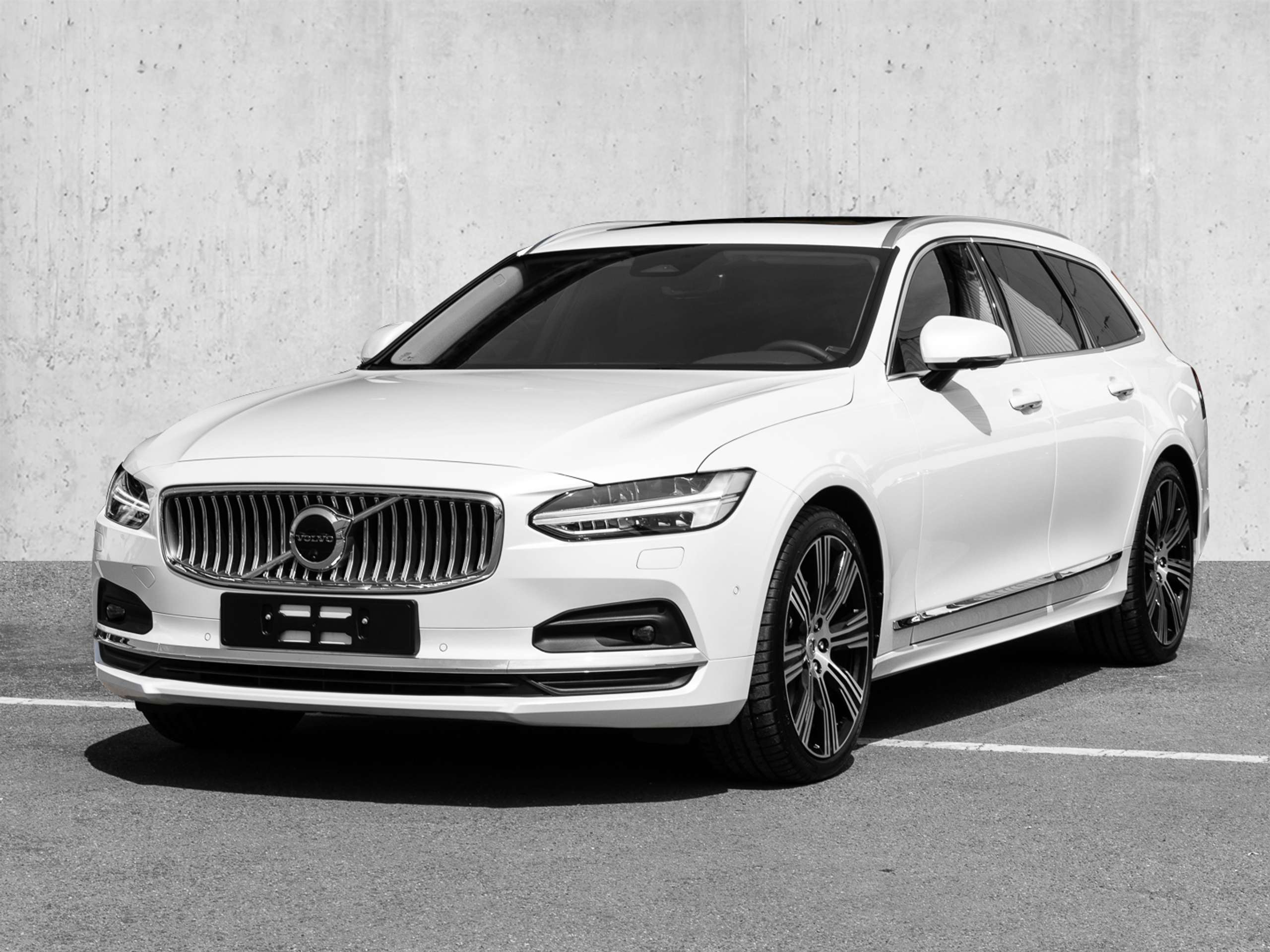 Volvo - V90