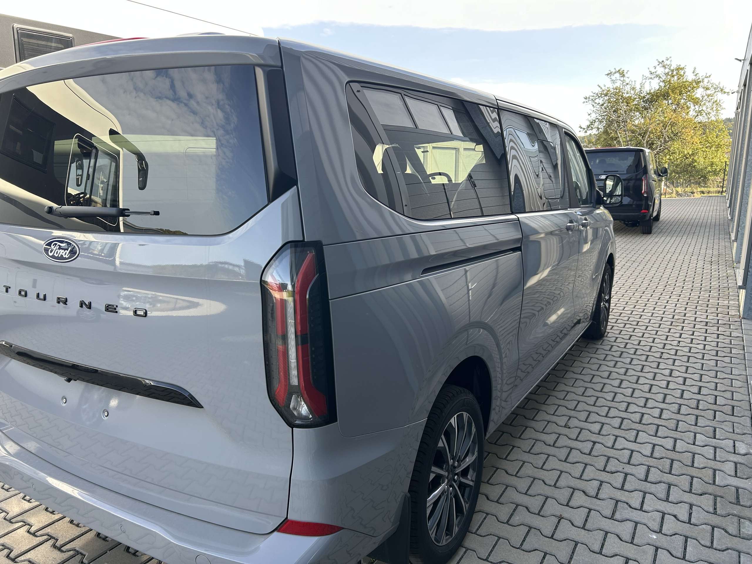 Ford - Tourneo Custom