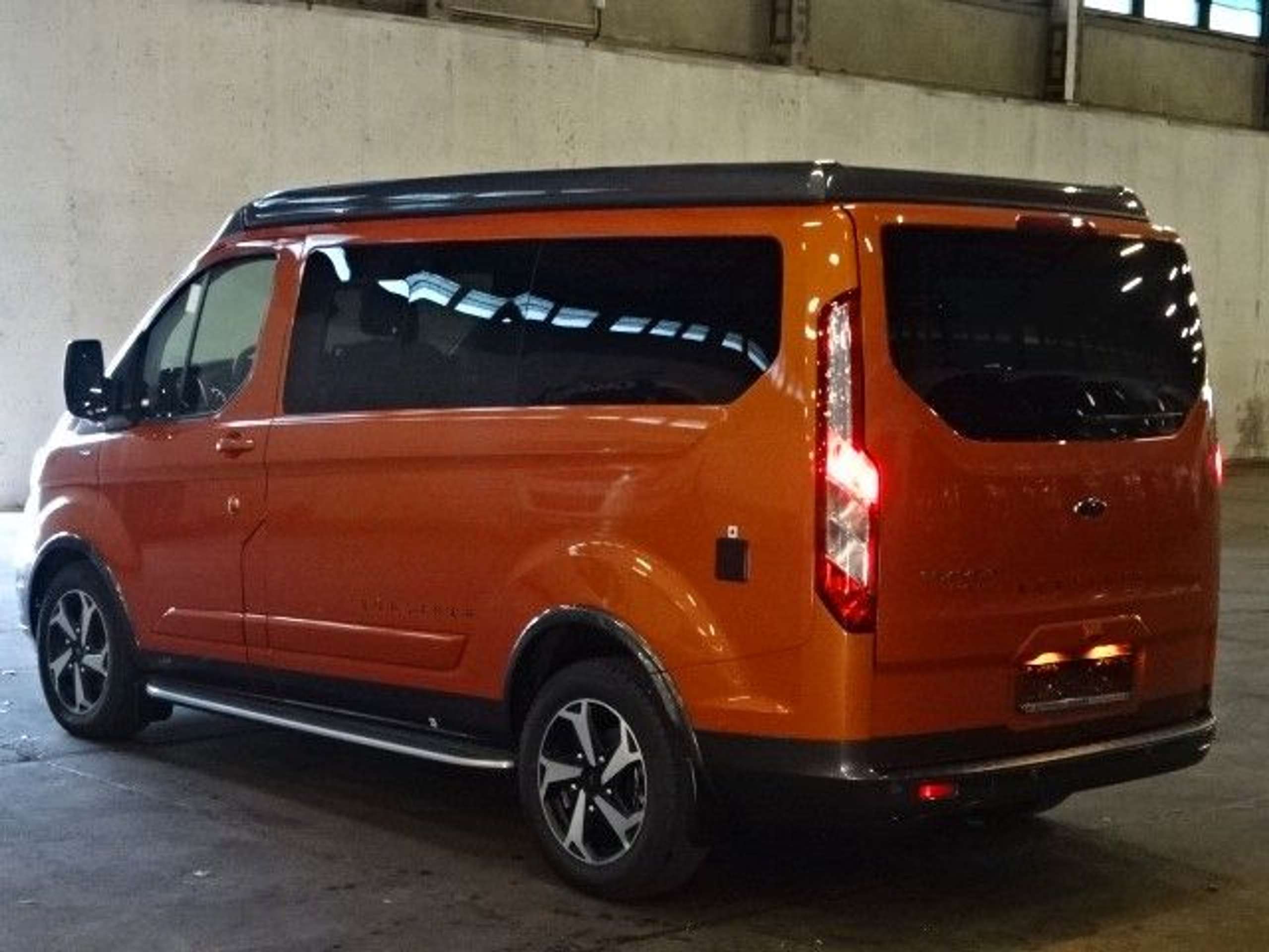 Ford - Tourneo Custom