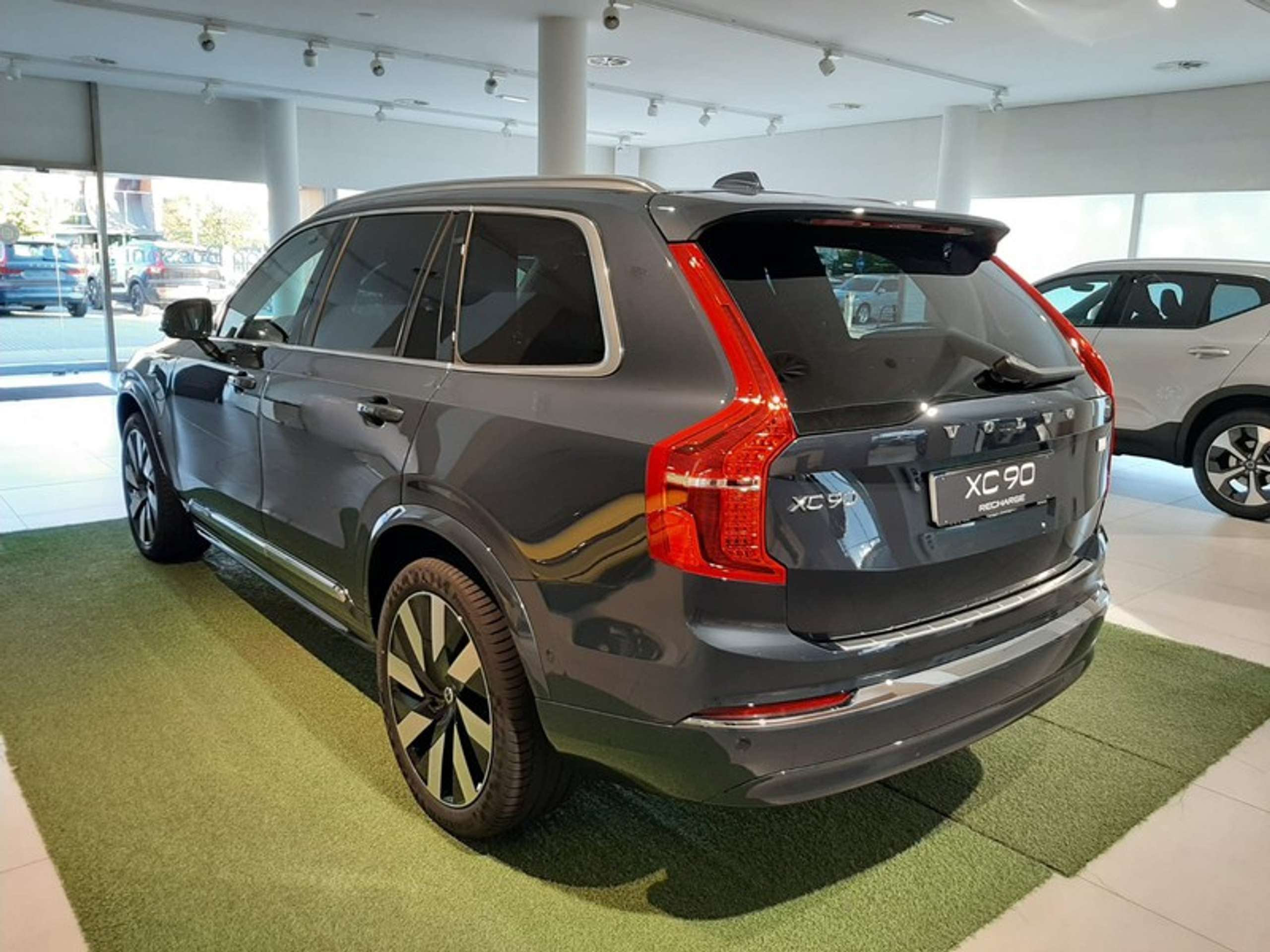 Volvo - XC90