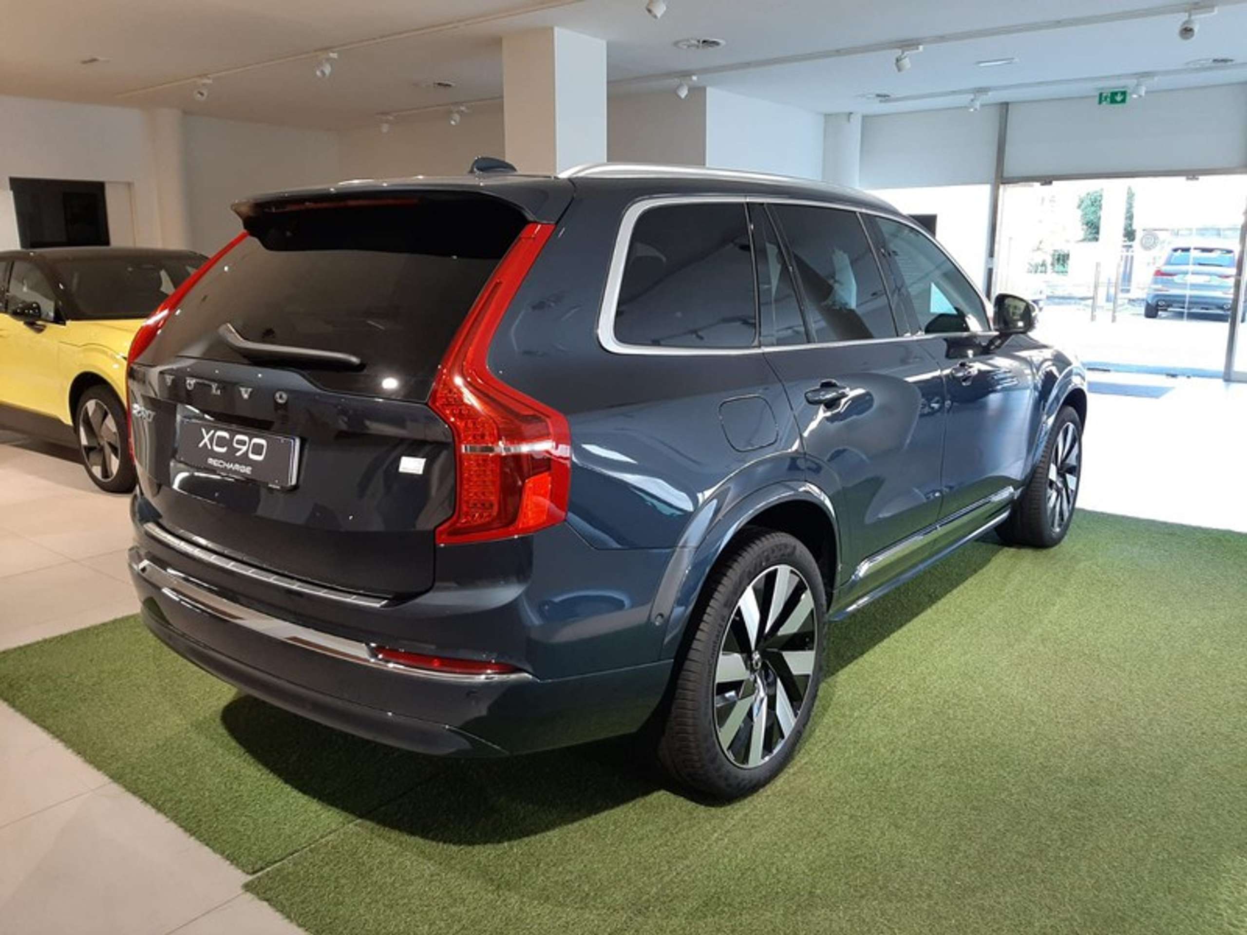 Volvo - XC90