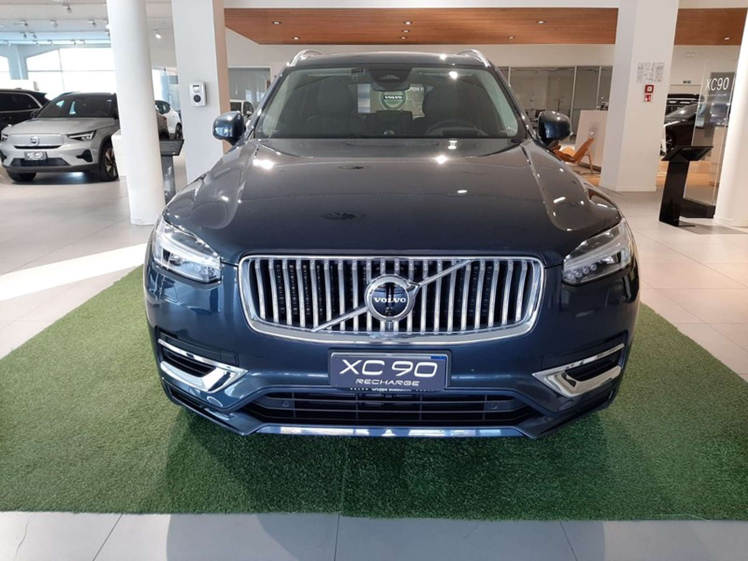 Volvo - XC90