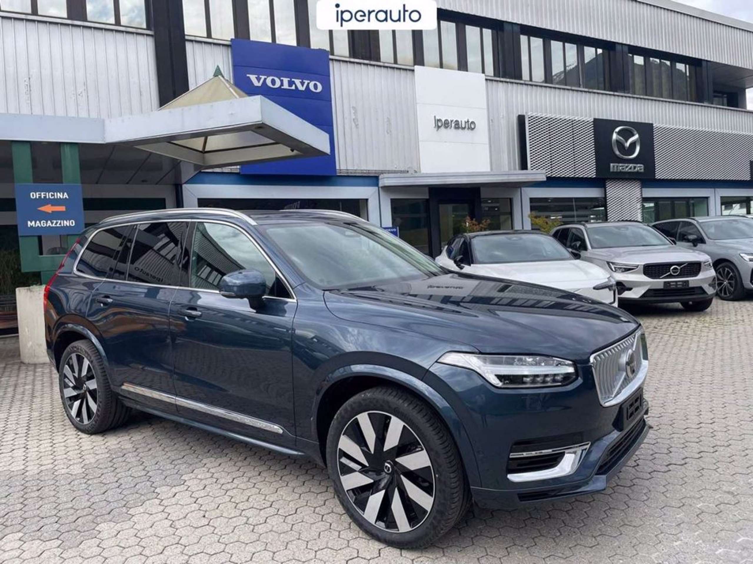 Volvo - XC90