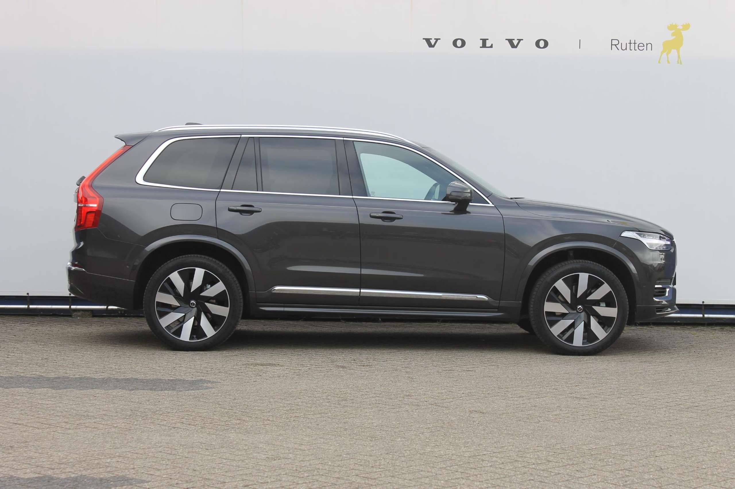 Volvo - XC90