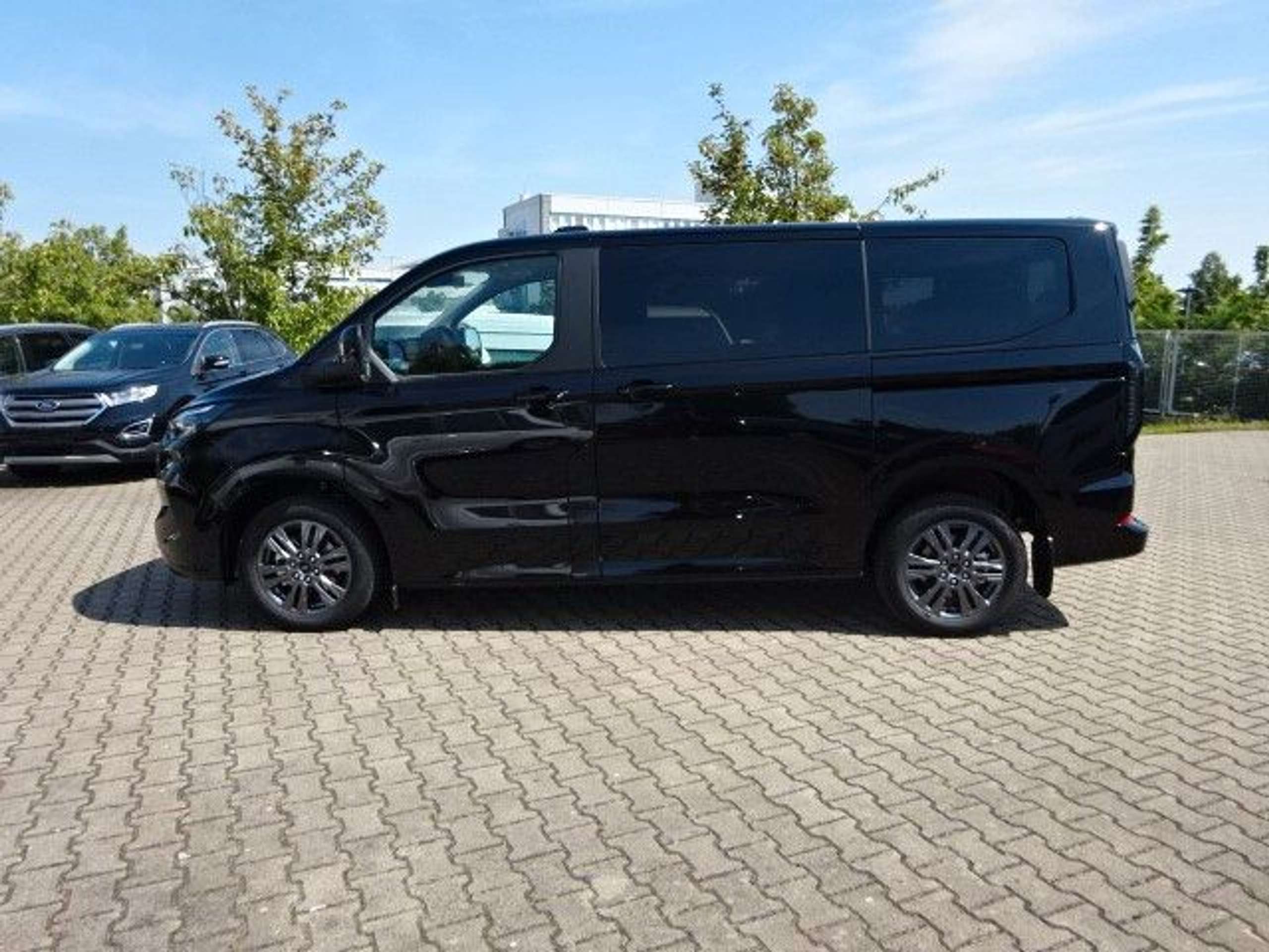 Ford - Tourneo Custom