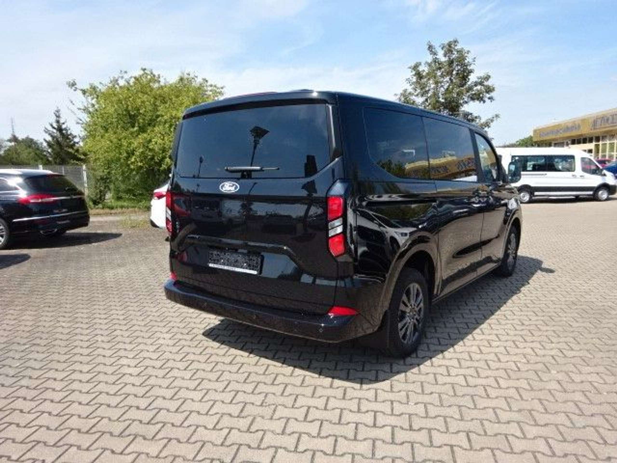 Ford - Tourneo Custom