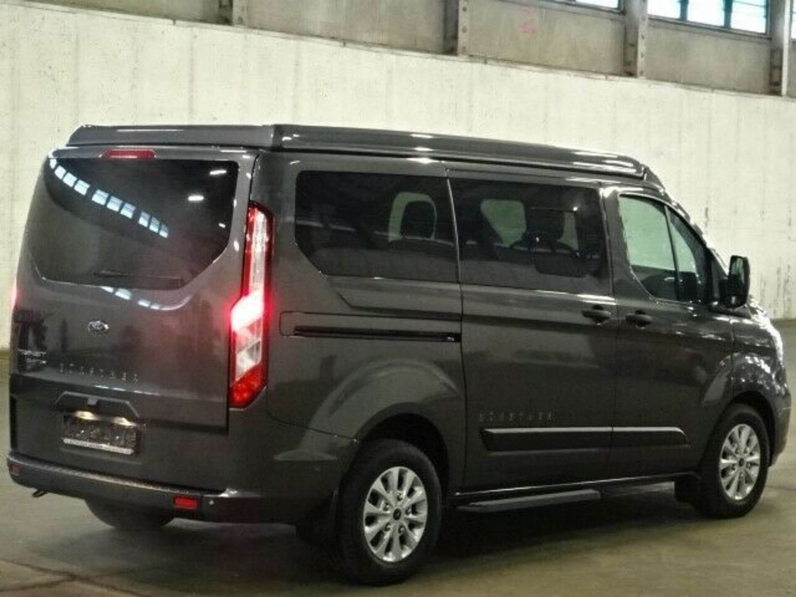 Ford - Transit Custom