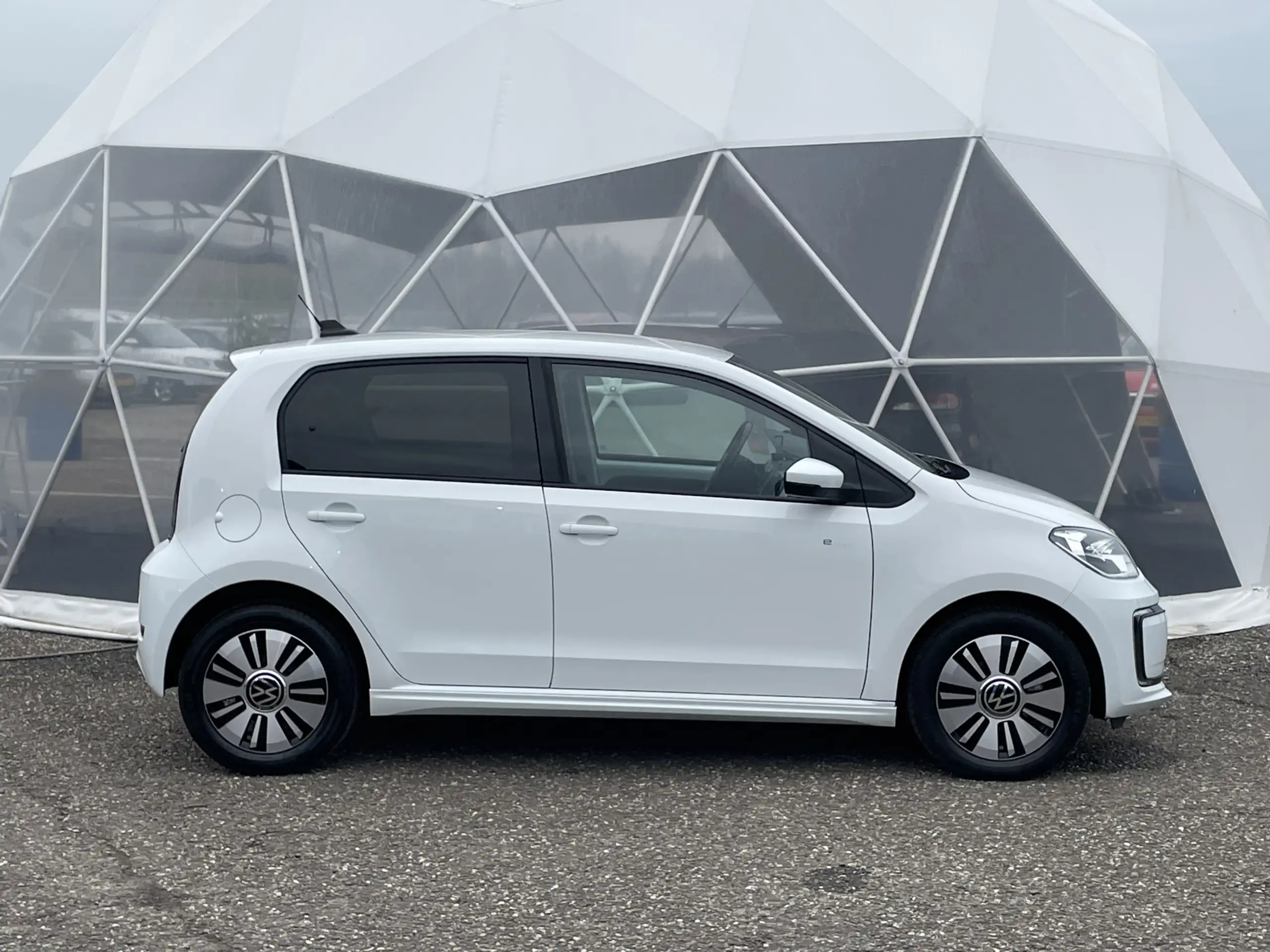 Volkswagen - e-up!