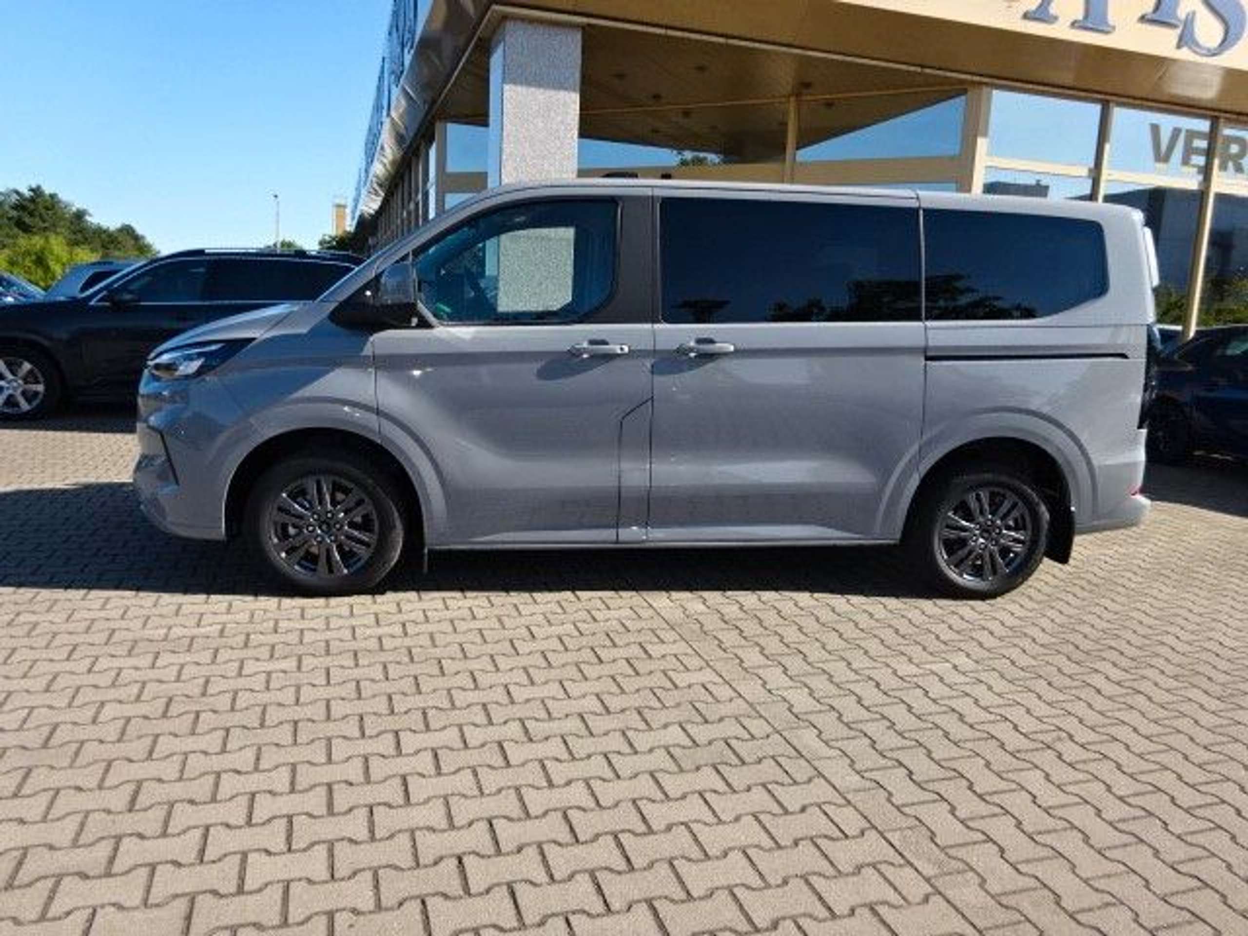 Ford - Tourneo Custom