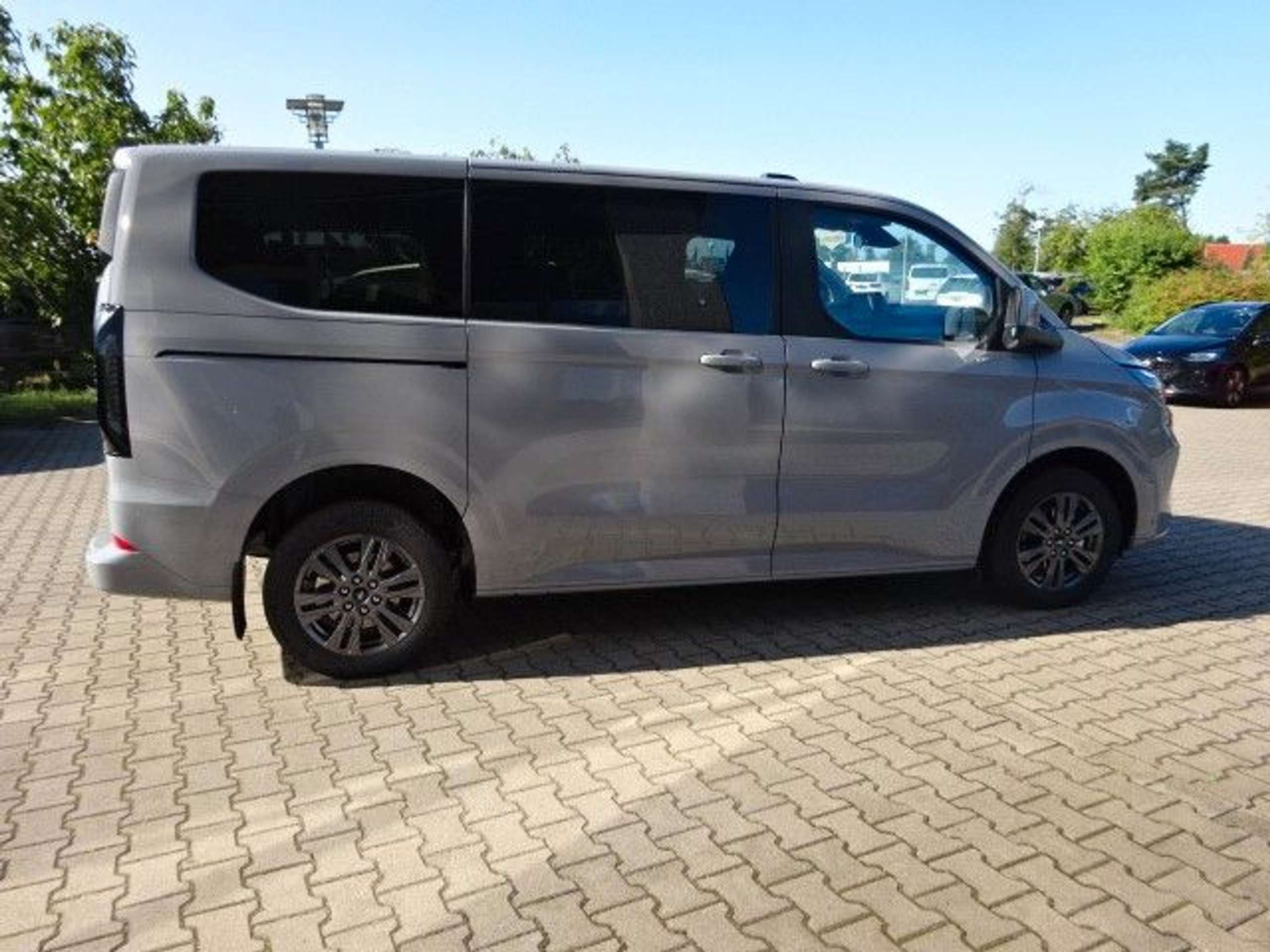 Ford - Tourneo Custom