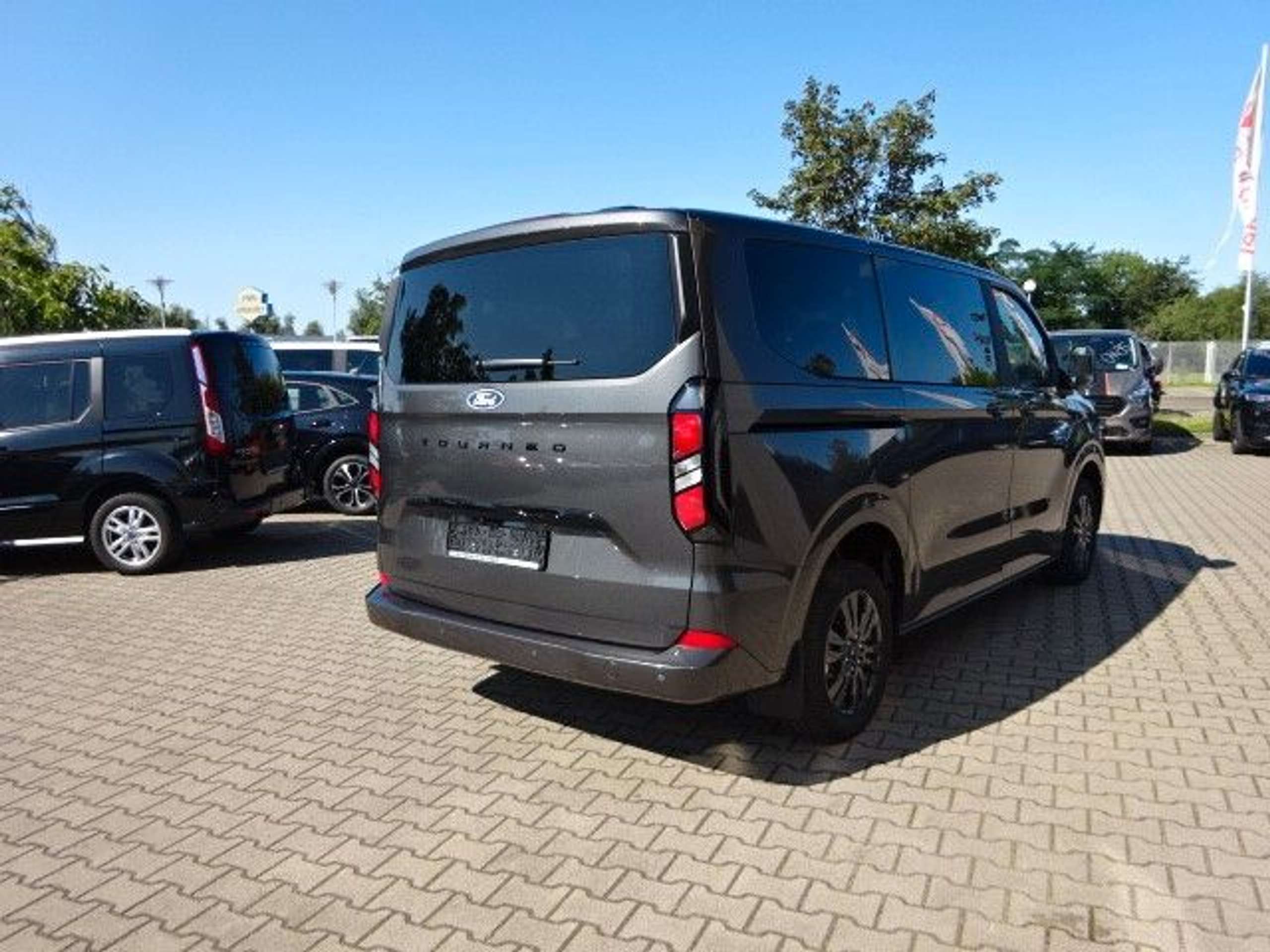 Ford - Tourneo Custom