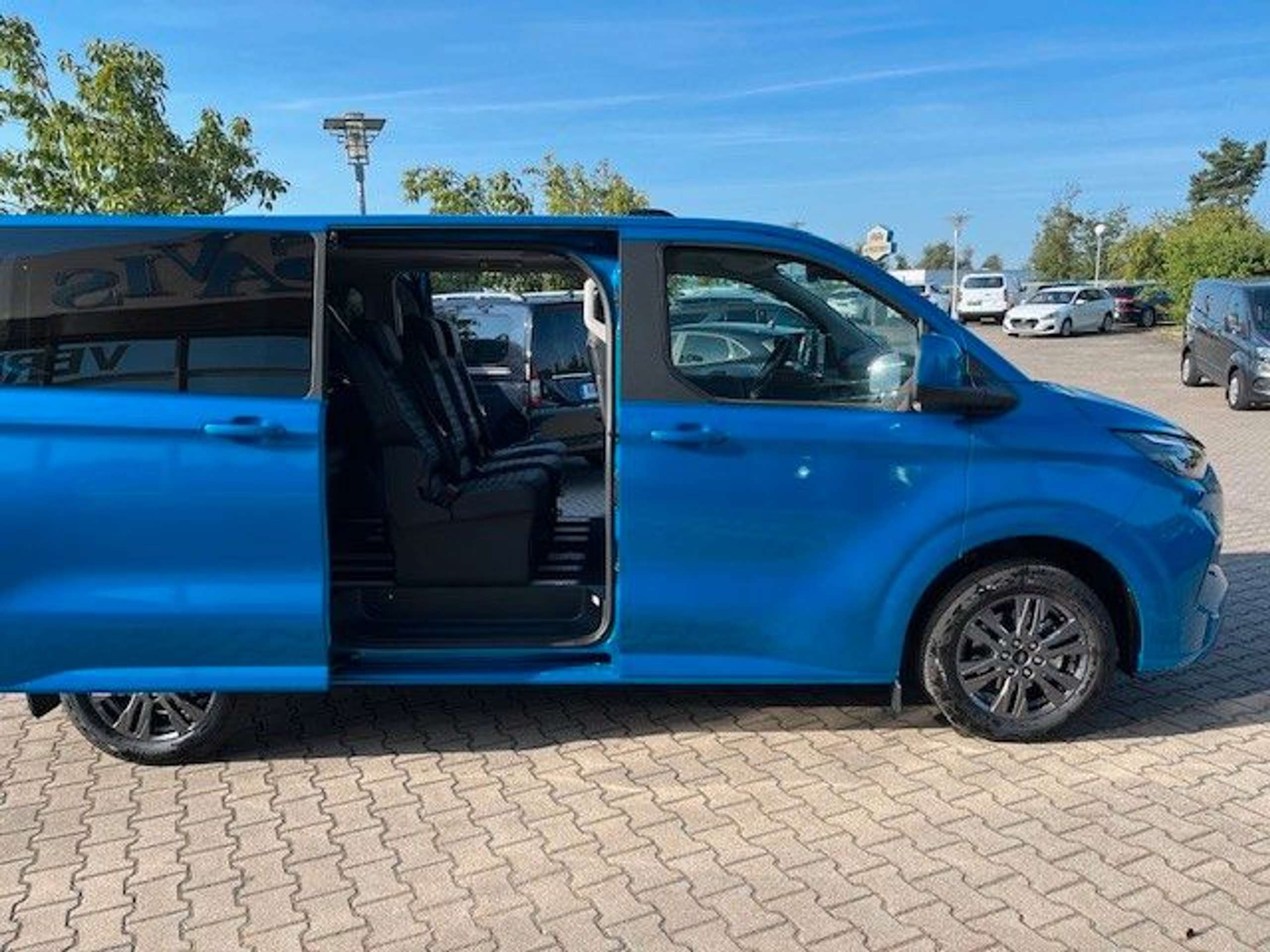 Ford - Tourneo Custom