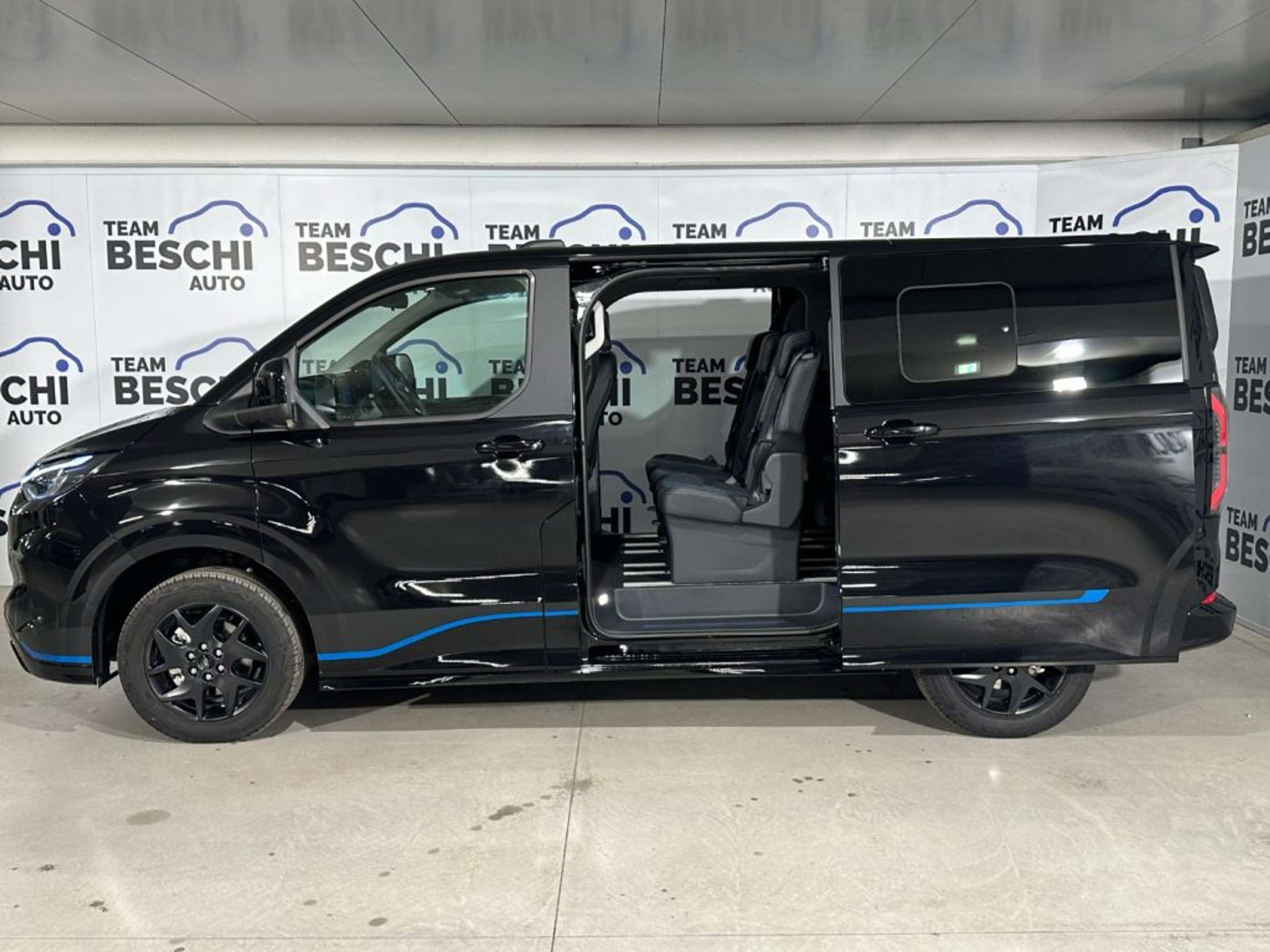 Ford - Tourneo Custom