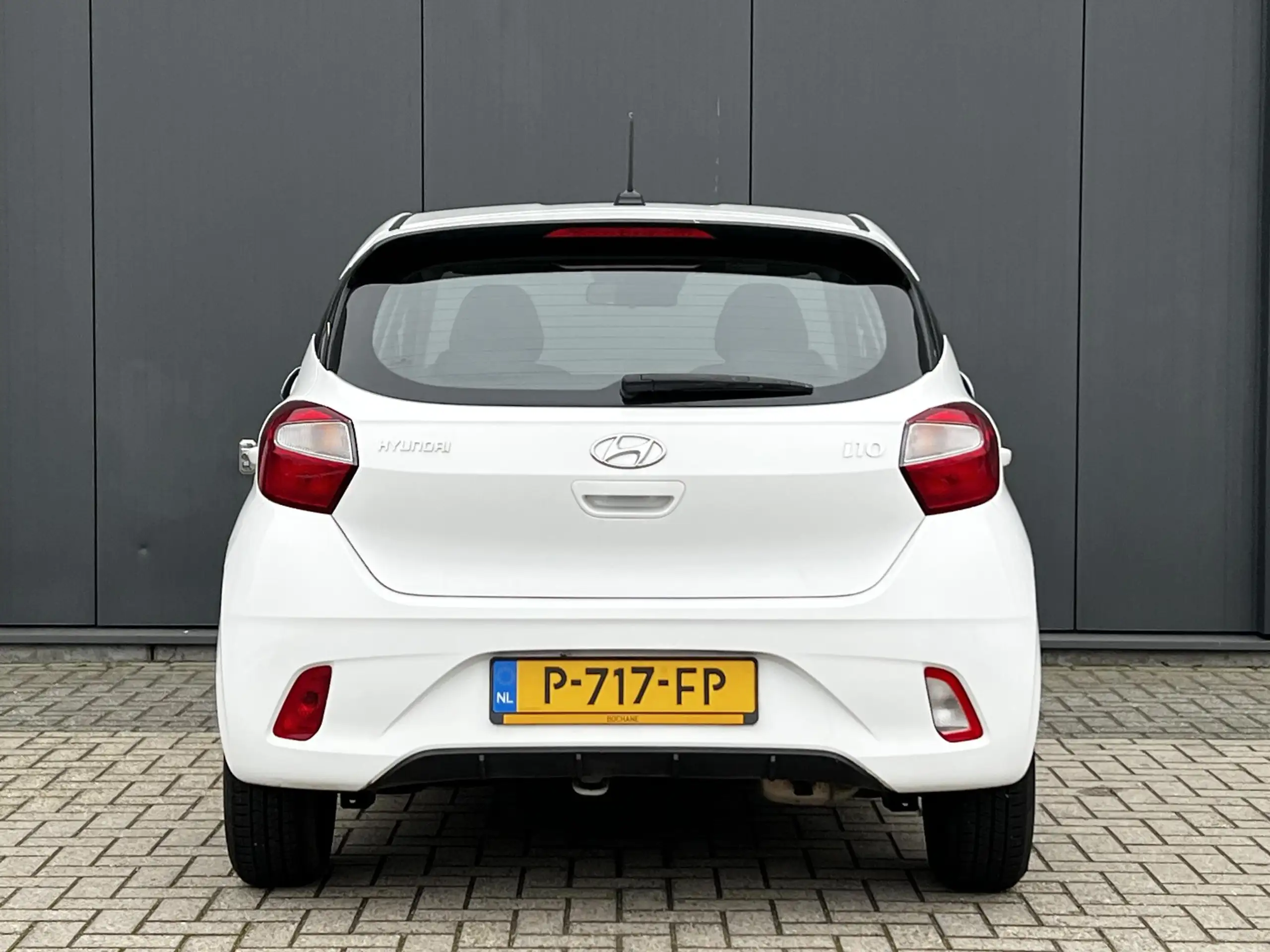 Hyundai - i10