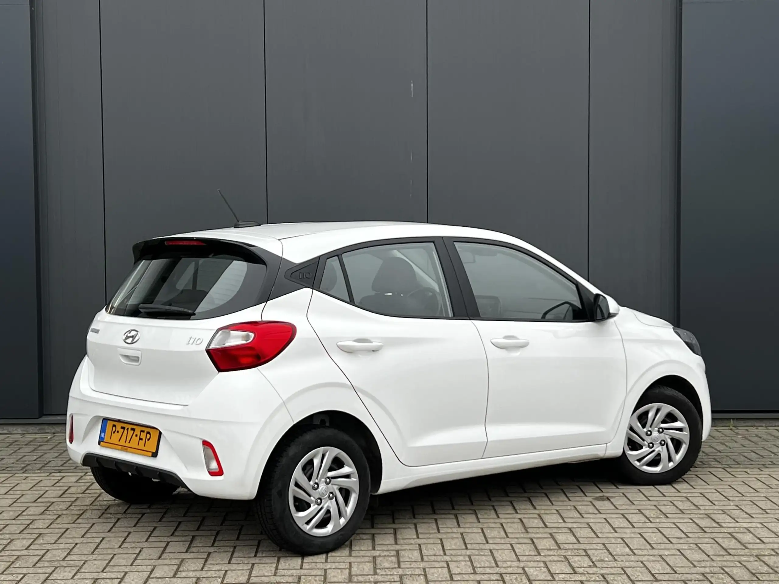 Hyundai - i10