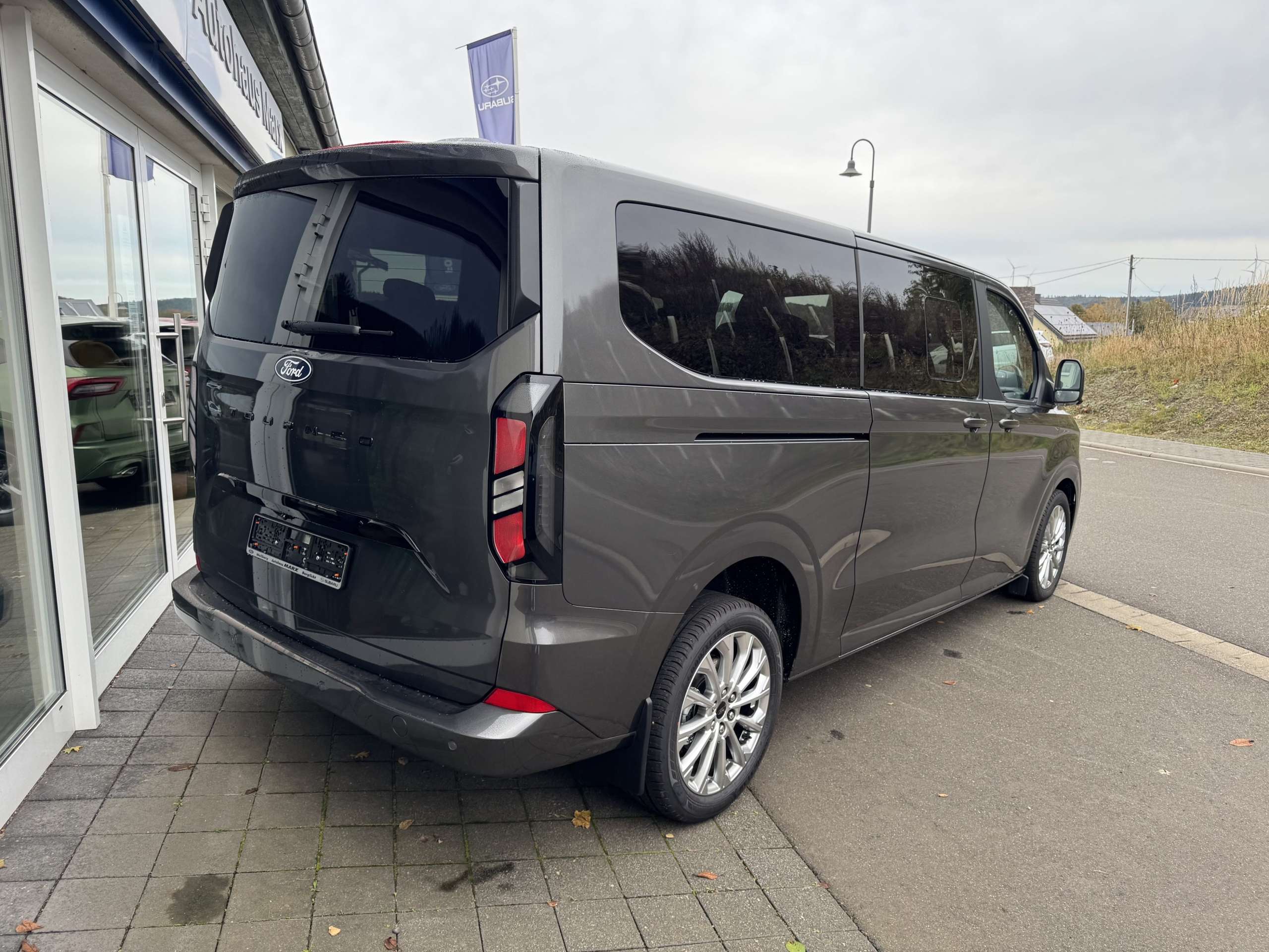 Ford - Tourneo Custom