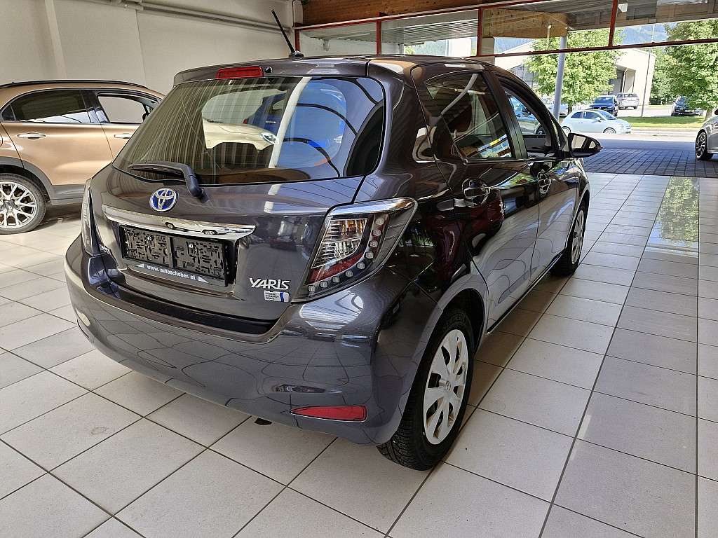 Toyota - Yaris