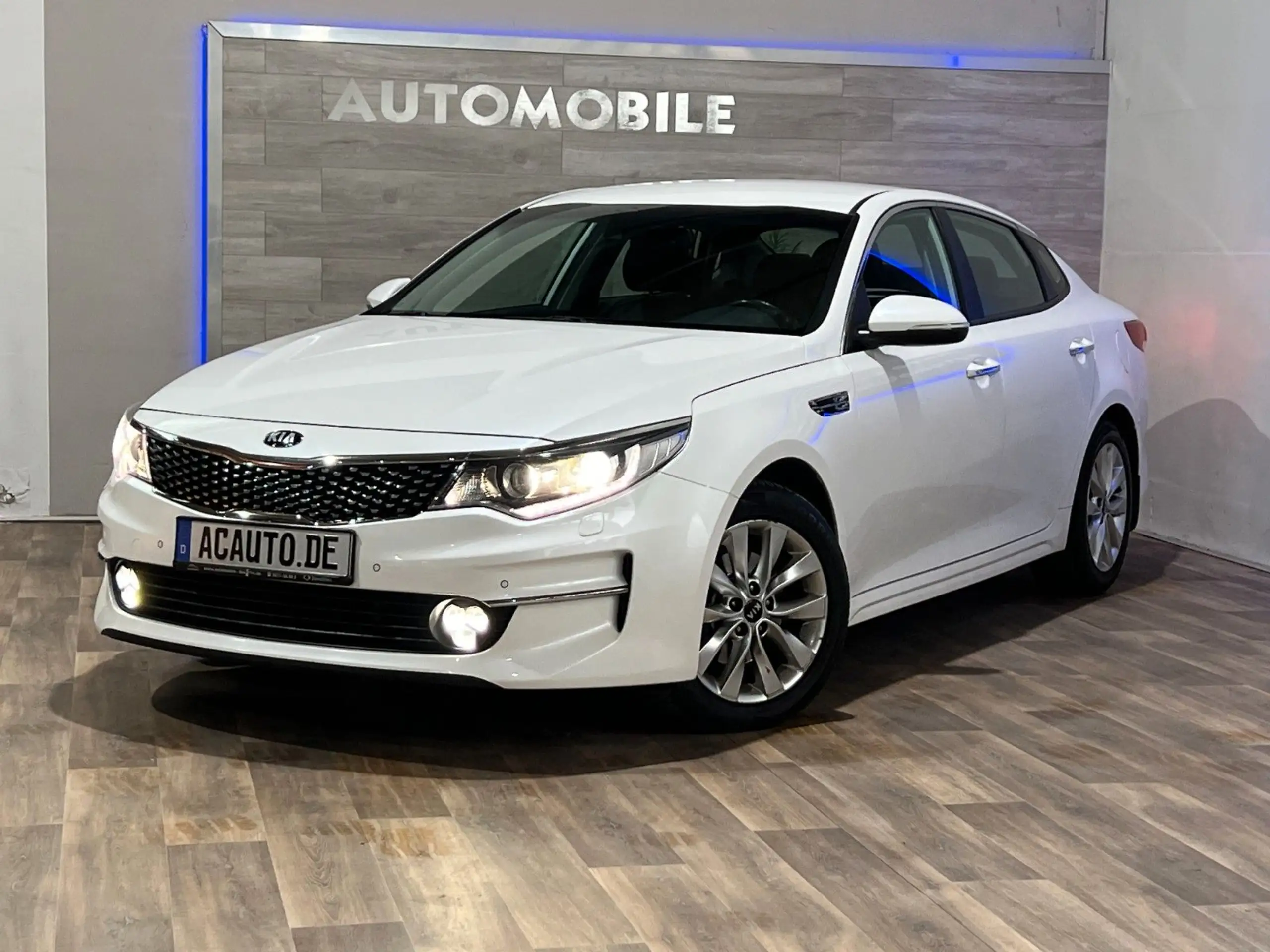 Kia - Optima