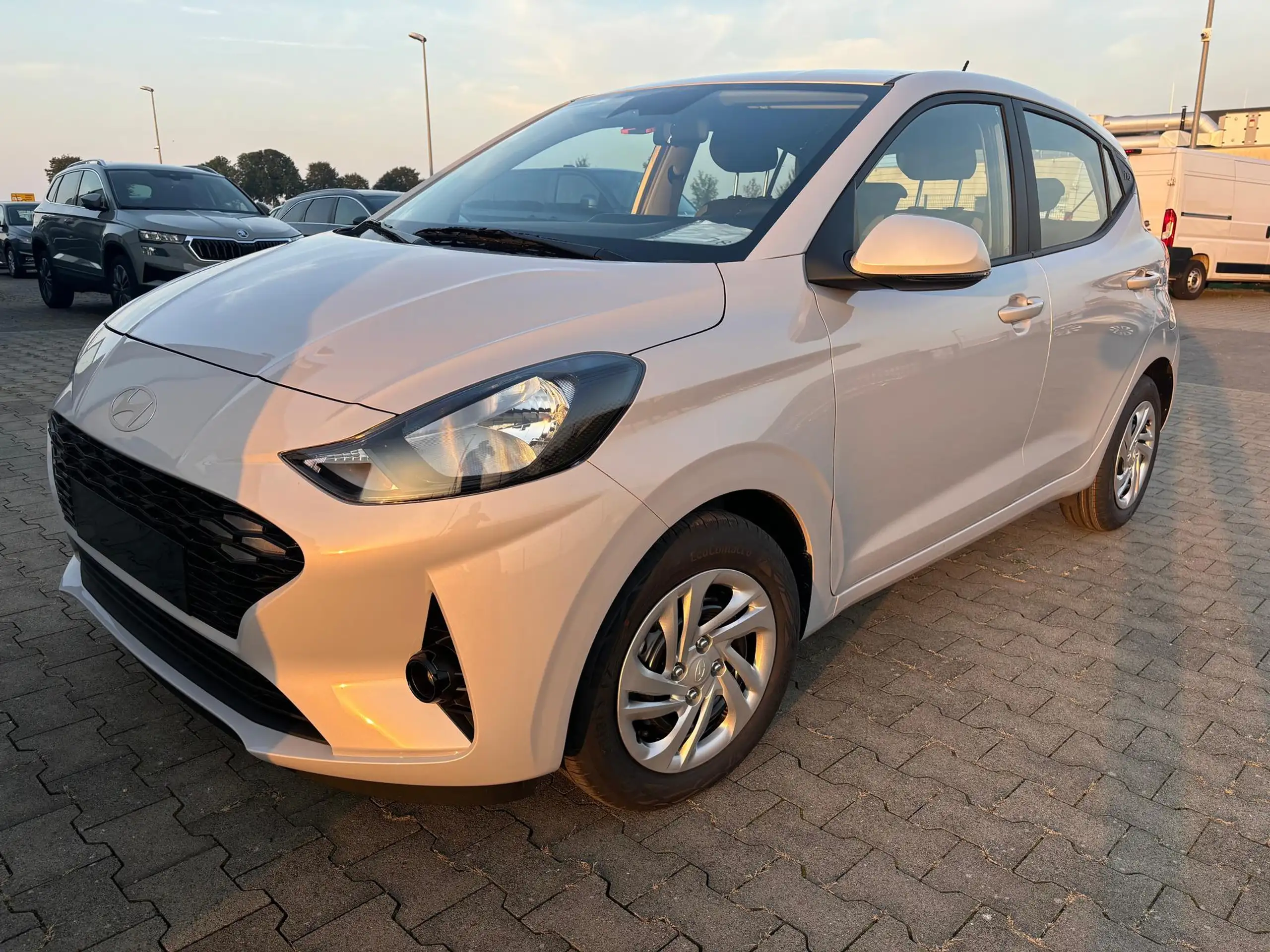 Hyundai - i10